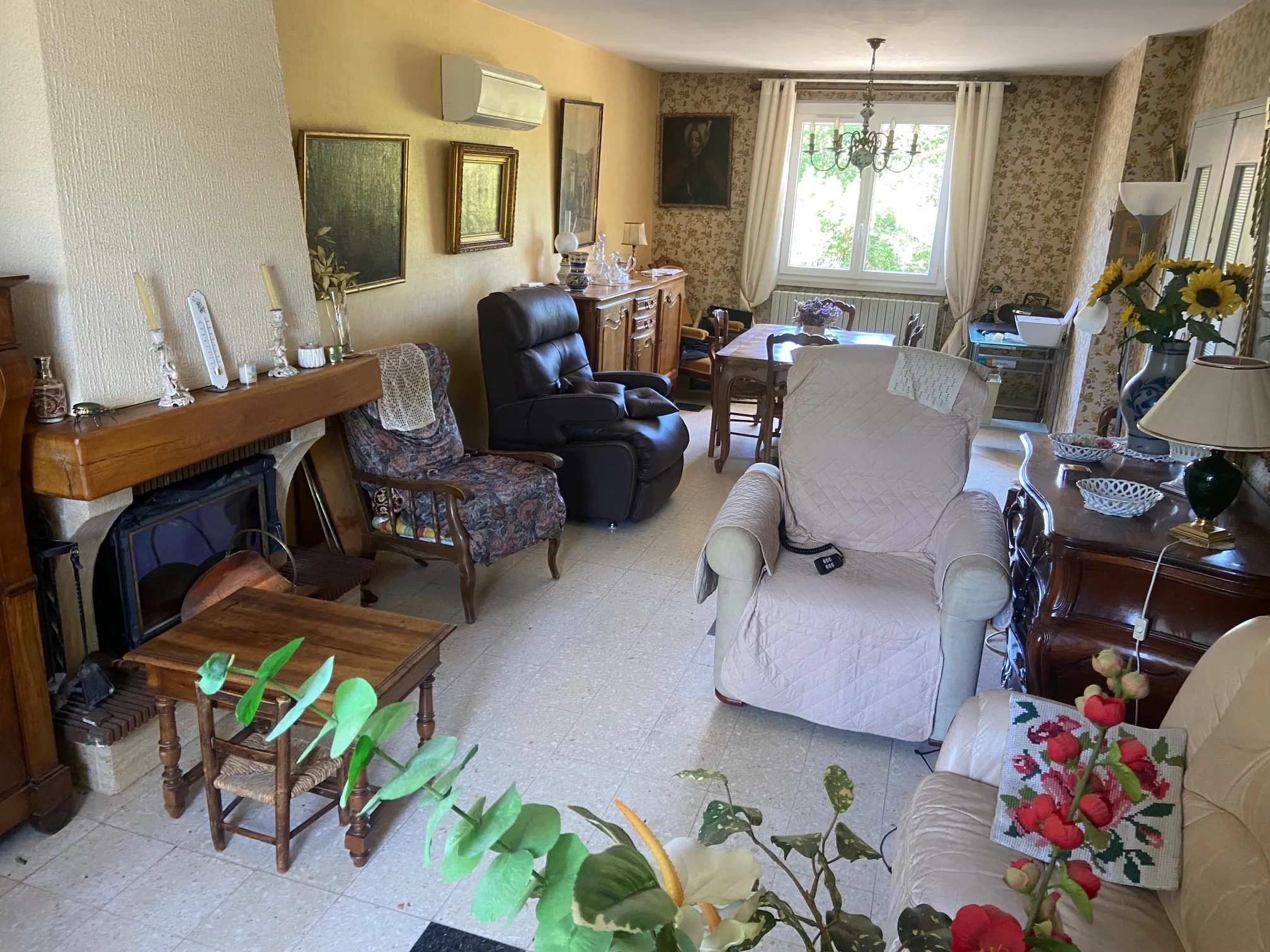 Belle maison moderne avec pigeonnier et jardin arboré à Pradines (46 090) 