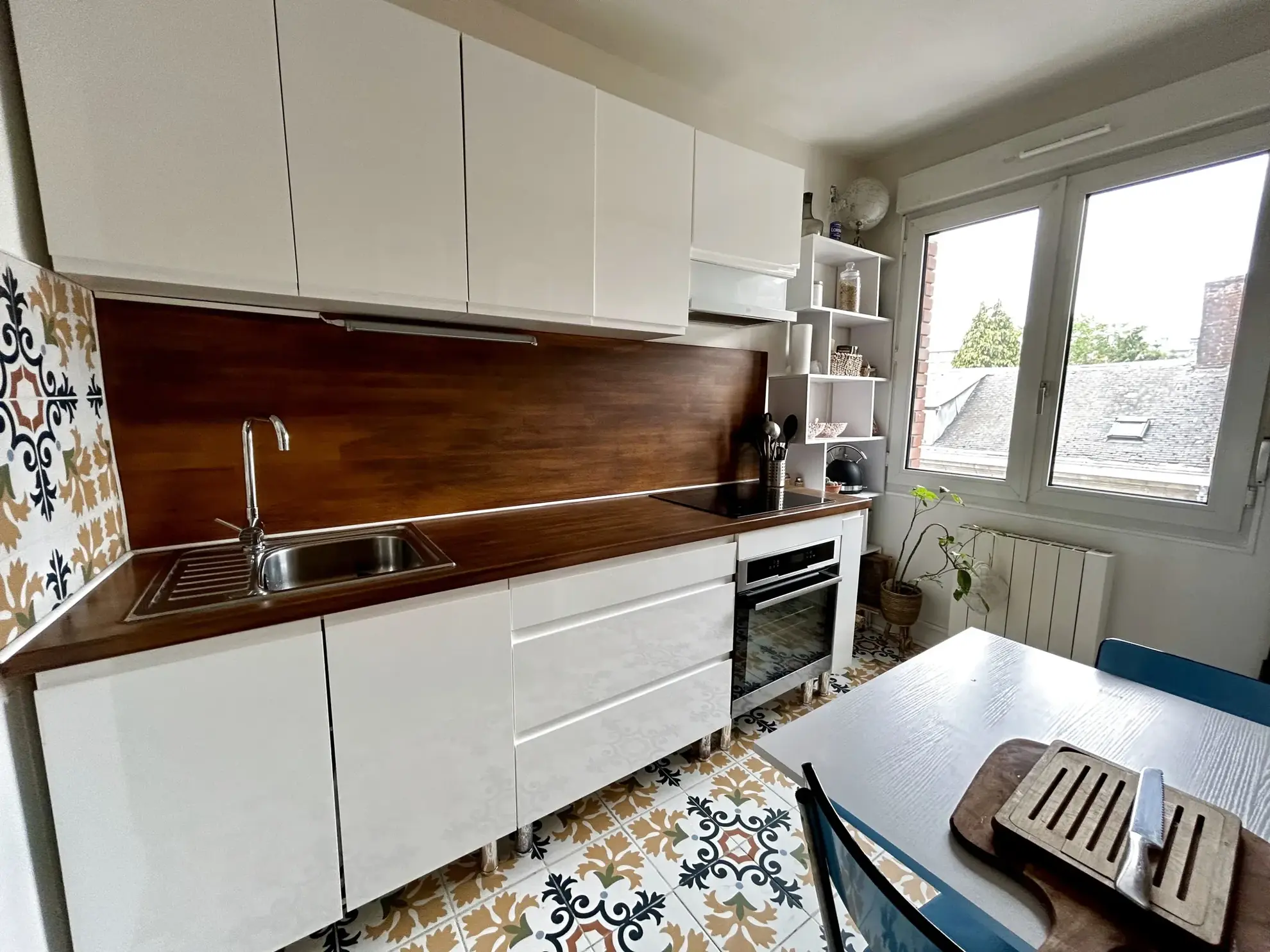 Appartement T2 rénové au cœur du Vieux Lille avec cave et parking possible 