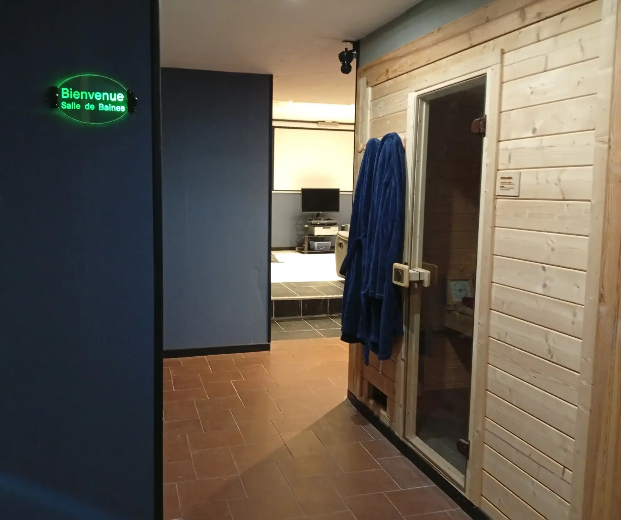 Maison d'hôtes de luxe avec 8 chambres, studio, spa et jardin en Dordogne à Miers 