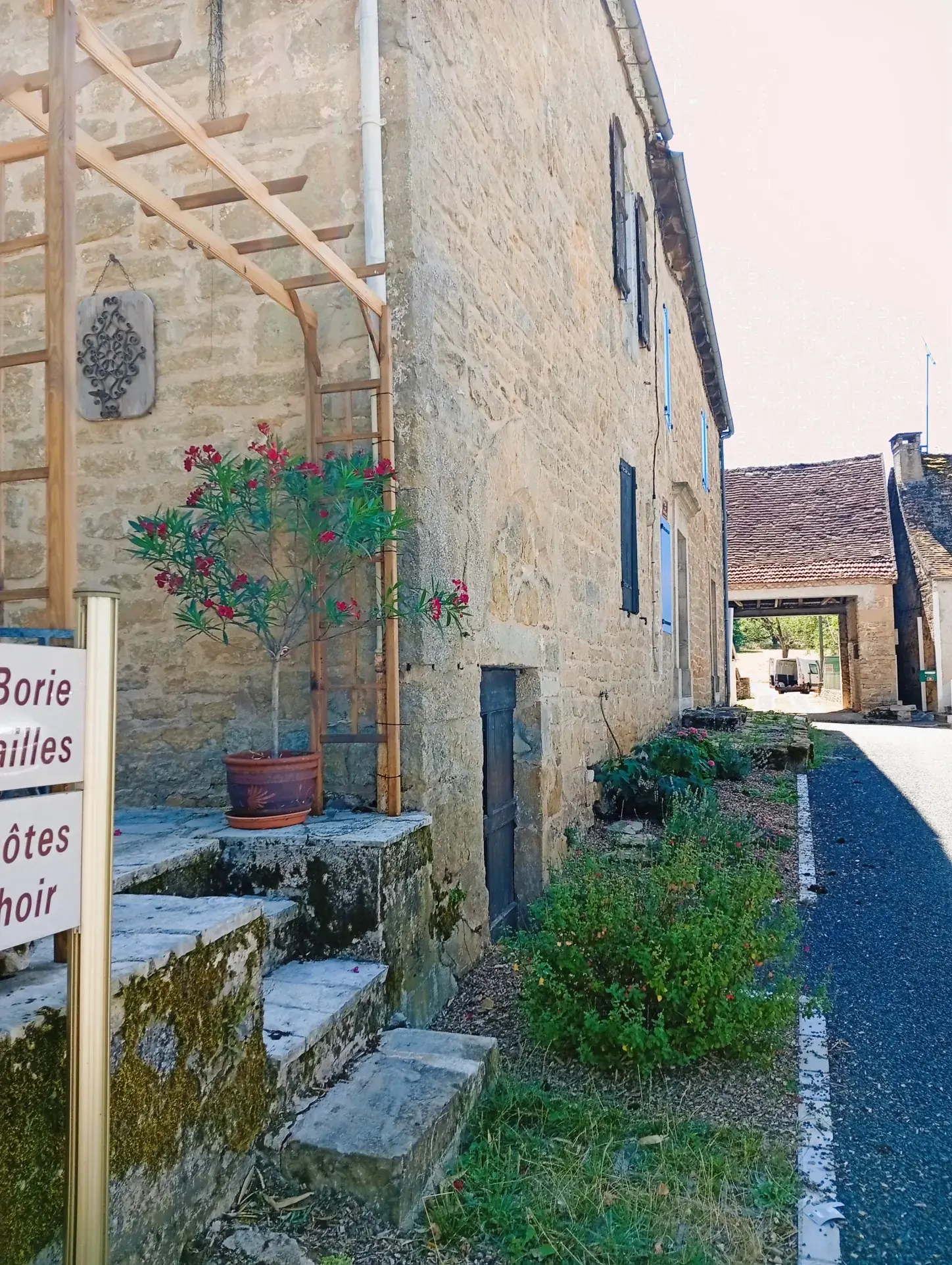 Maison d'hôtes de luxe avec 8 chambres, studio, spa et jardin en Dordogne à Miers 