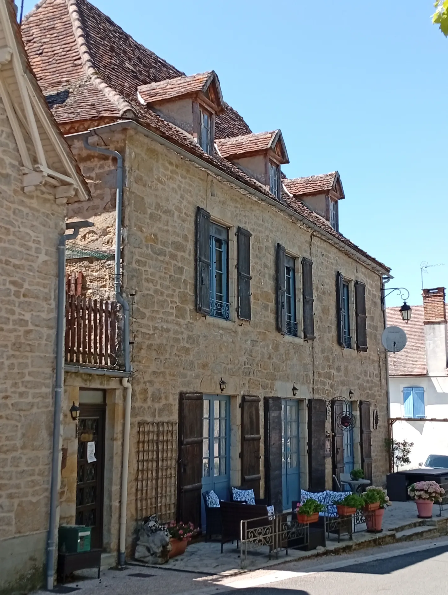 Maison d'hôtes de luxe avec 8 chambres, studio, spa et jardin en Dordogne à Miers 