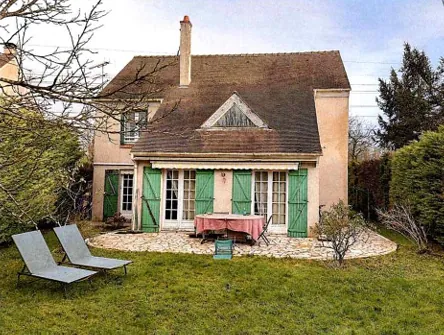 Maison T4 avec jardin et garage à Marolles-en-Brie – Vente aux enchères à partir de 250 000 €