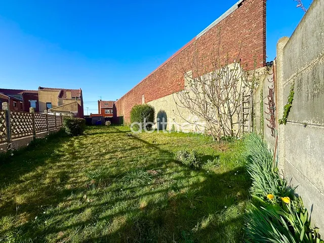 Terrain à bâtir de 373 m² en plein cœur de Harnes - Facade de 8m 