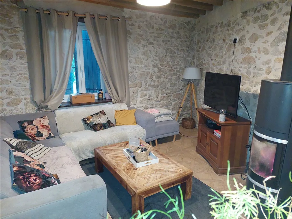 Maison en pierre de 174 m² avec grand garage et jardin proche Langon 