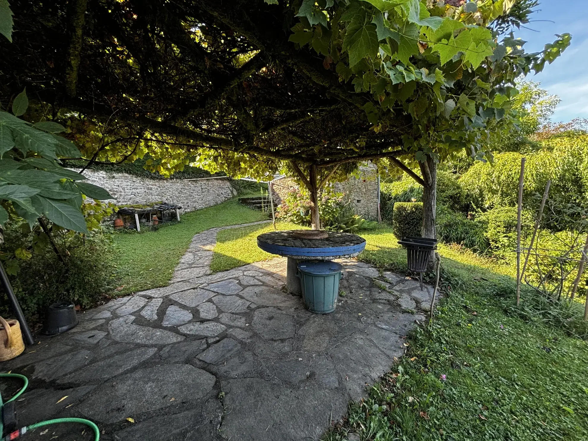 Maison d'été avec vue sur la vallée du Lot à Conques-en-Rouergue 