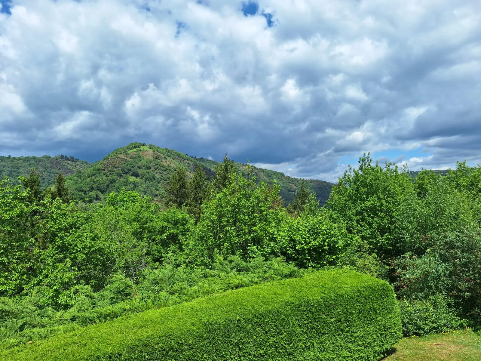Maison d'été avec vue sur la vallée du Lot à Conques-en-Rouergue 