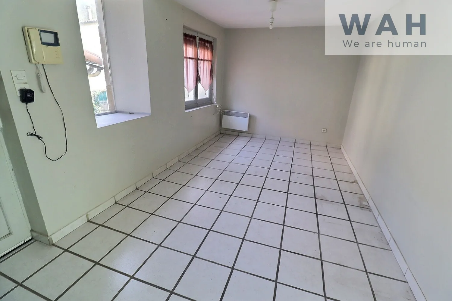 Appartement 2 pièces à vendre à Lodeve, 34 m², proximité commerces et accès autoroutier 