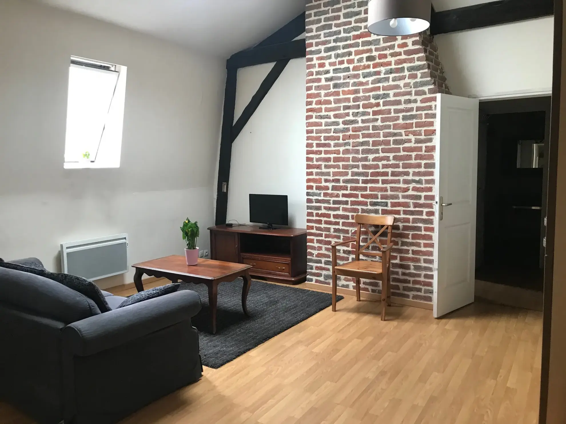 Appartement 55m² à Tourcoing avec 2 chambres, rénové et proche commodités 