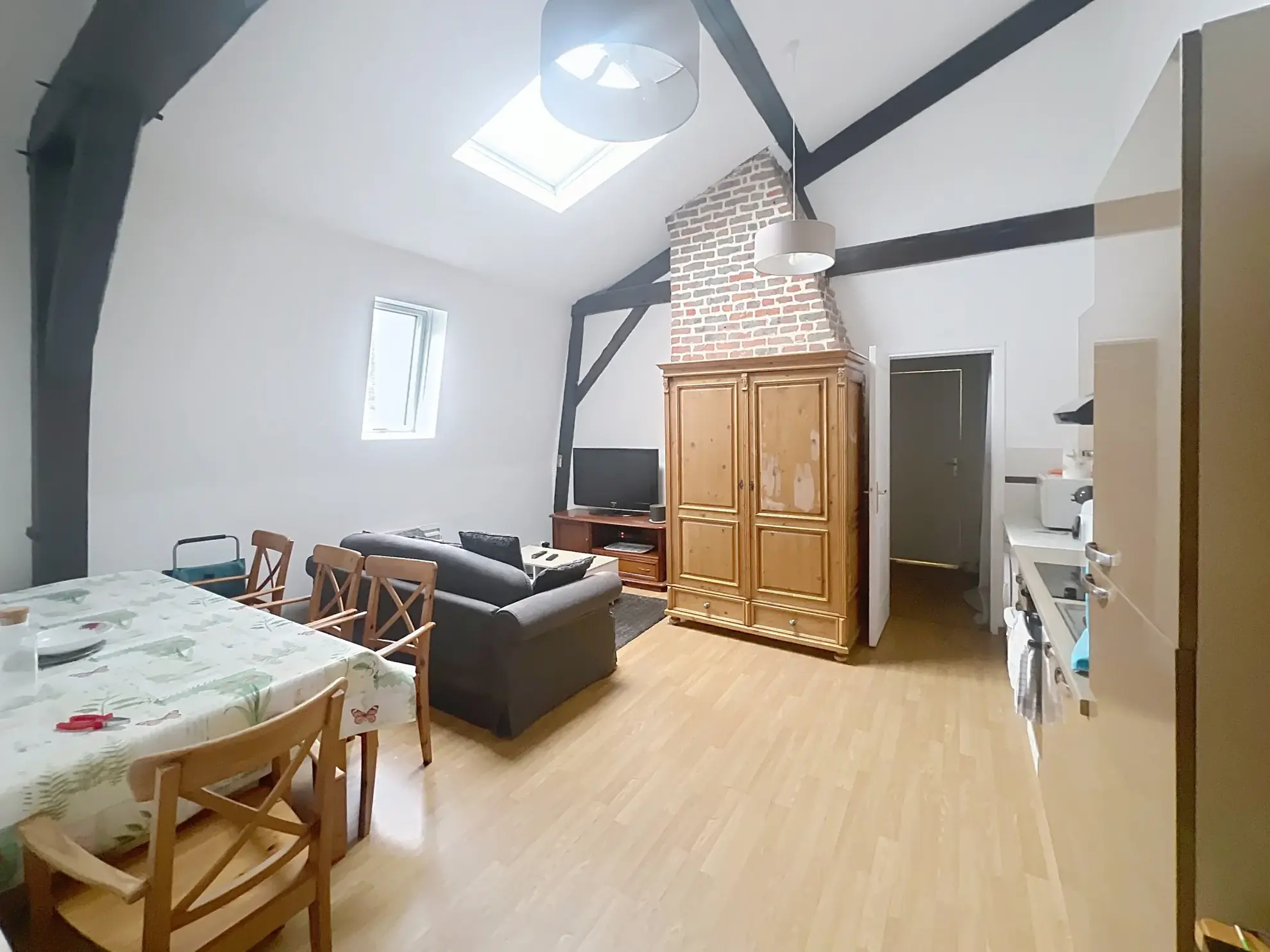 Appartement 55m² à Tourcoing avec 2 chambres, rénové et proche commodités