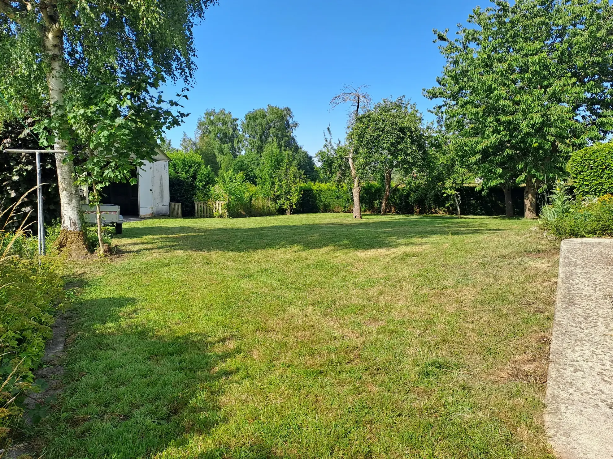 À vendre maison avec vue panoramique à Malzy, terrain de 6 472 m² dans un cadre paisible en Aisne 