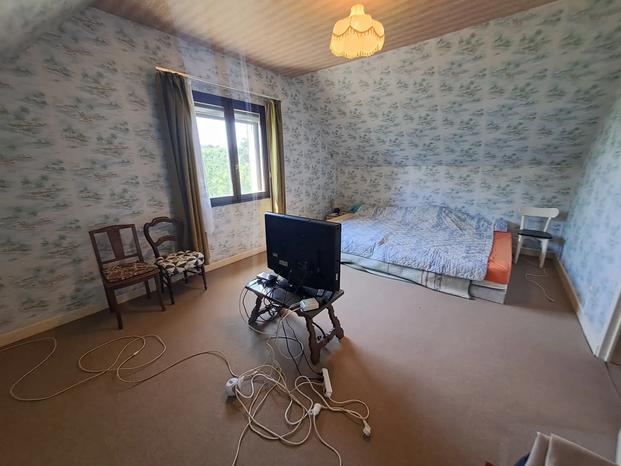 À vendre maison avec vue panoramique à Malzy, terrain de 6 472 m² dans un cadre paisible en Aisne 