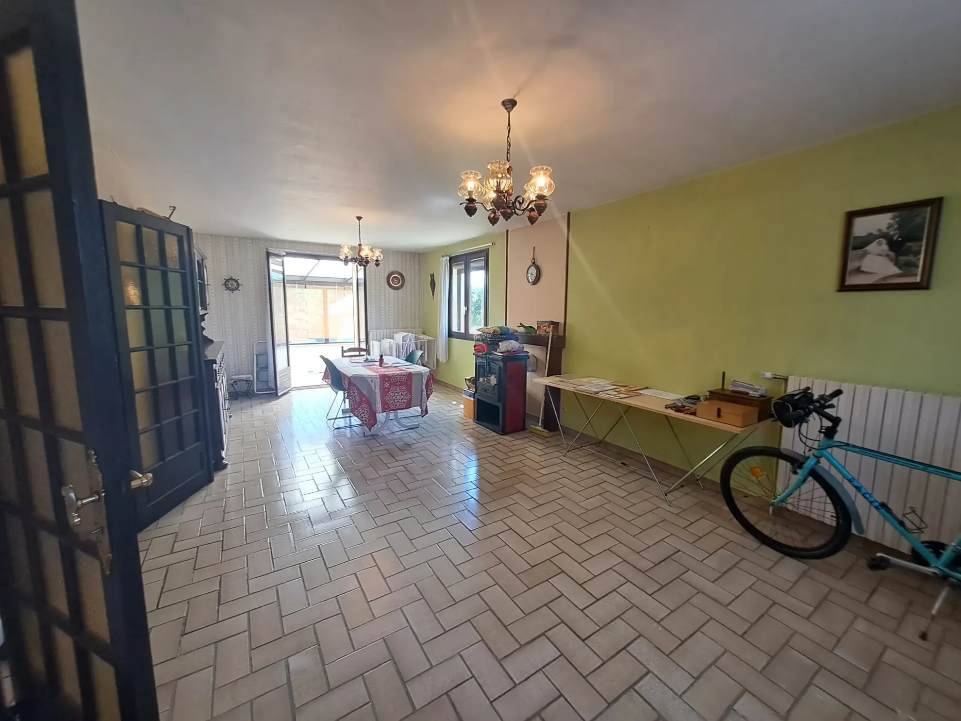 À vendre maison avec vue panoramique à Malzy, terrain de 6 472 m² dans un cadre paisible en Aisne 