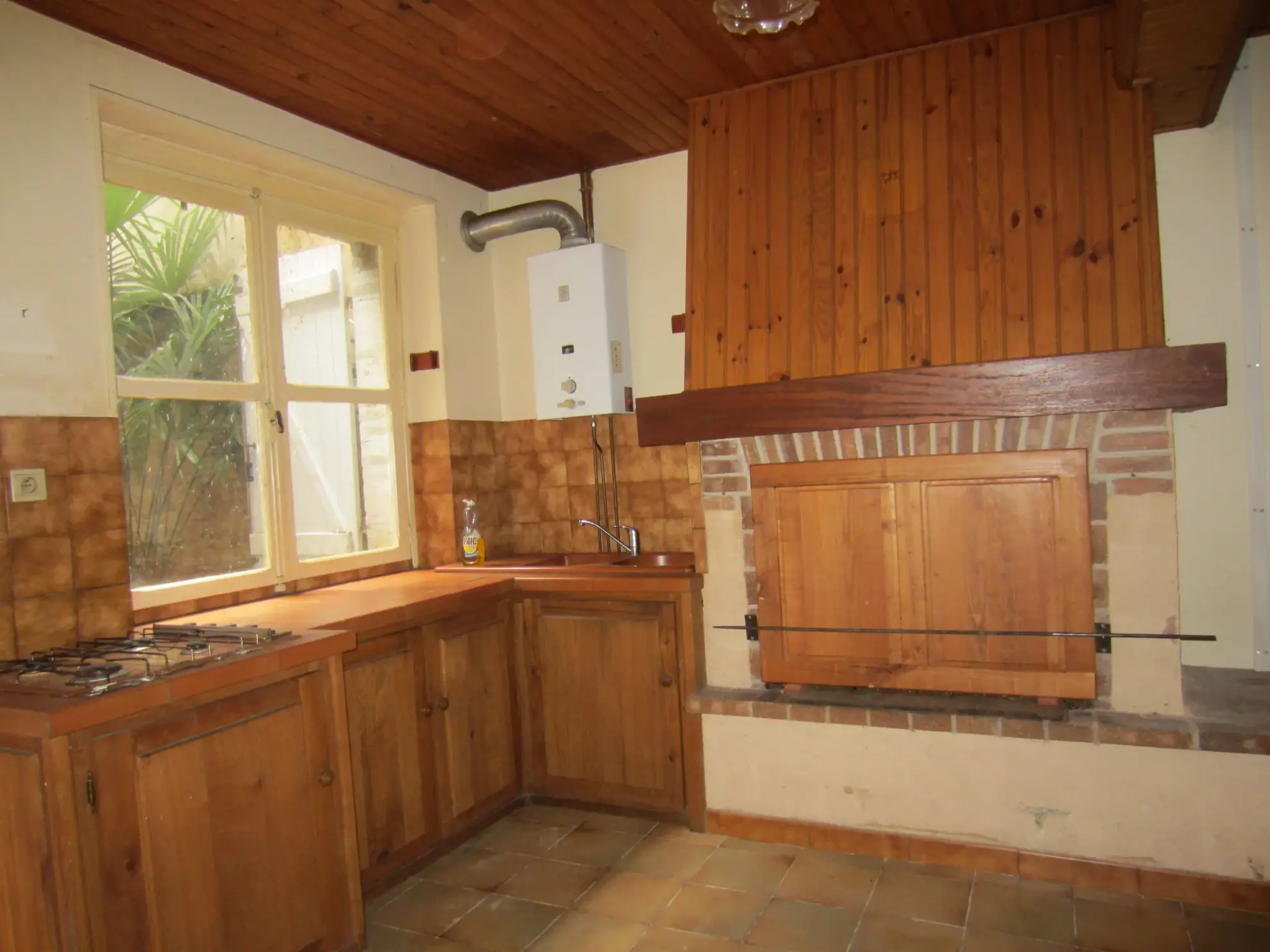 Maison médiévale à Lezat-sur-Léze avec cour et garage, idéal rénovation 