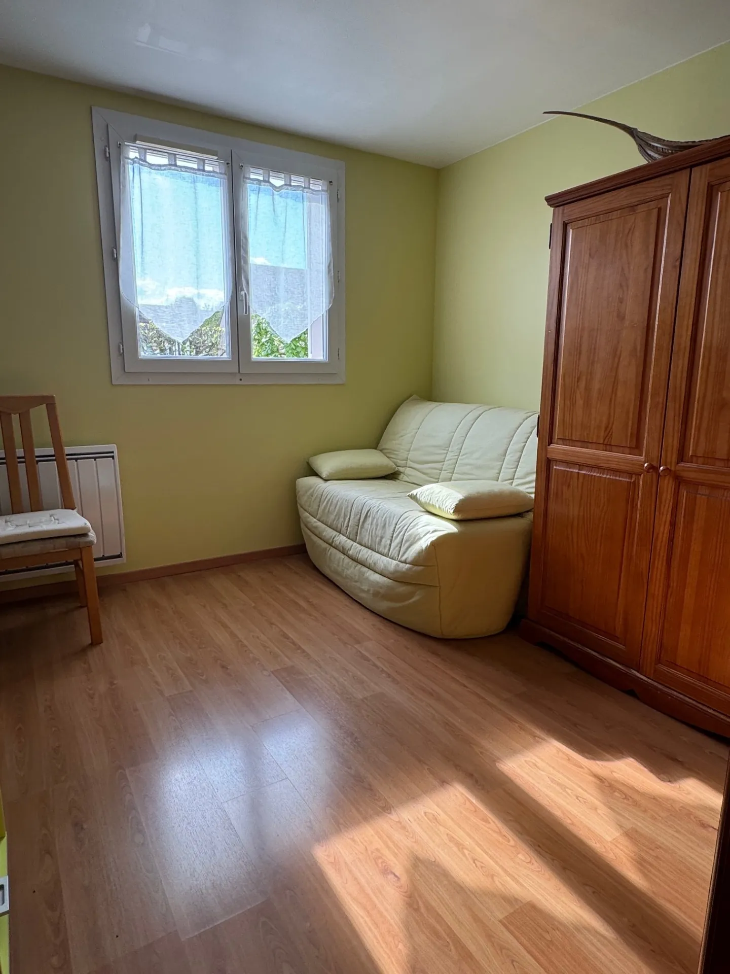 Pavillon 89 m² à Villabé dans secteur résidentiel, jardin et proximité RER 