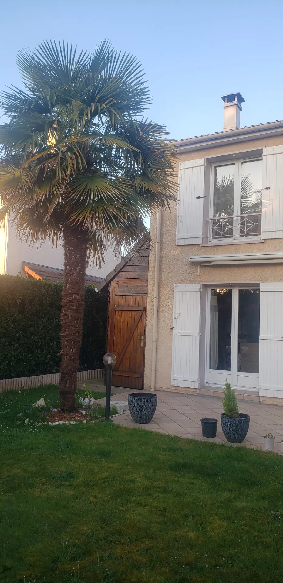 Pavillon 89 m² à Villabé dans secteur résidentiel, jardin et proximité RER 