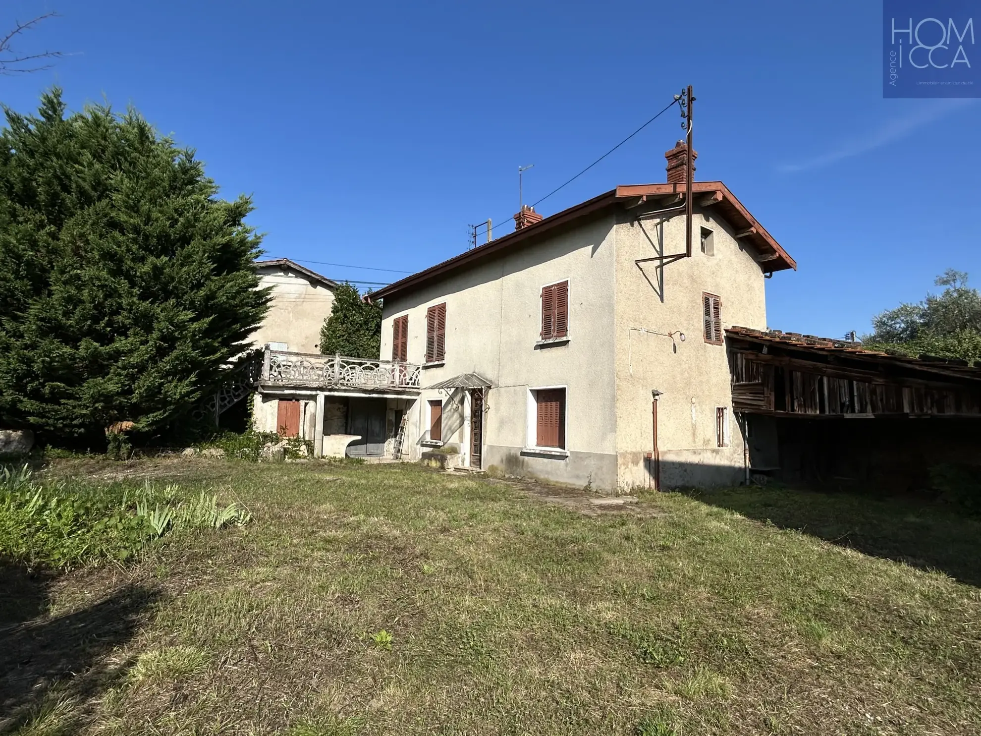 Maison à rénover de 155m² à Ternay, terrain de 361m², potentielle extended 