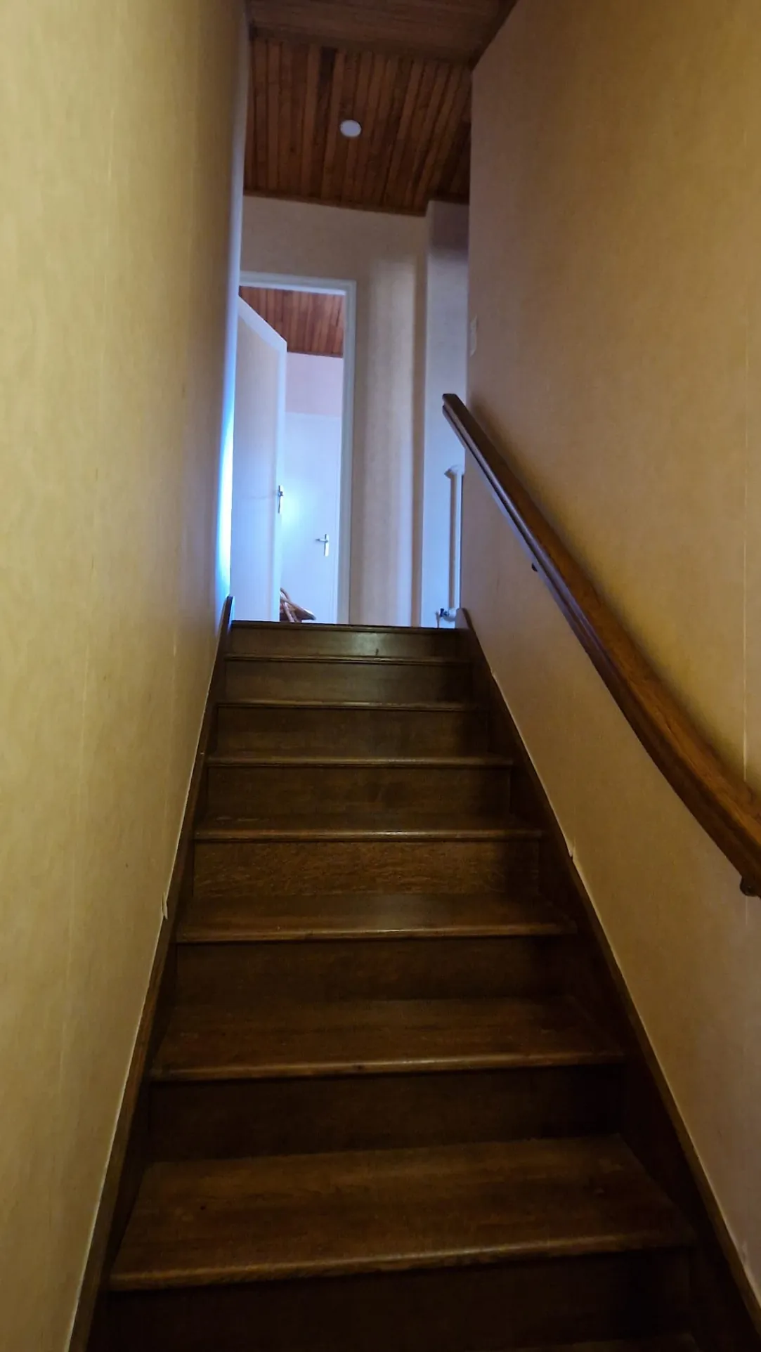 Maison de village à La Couvertoirade avec jardin de 126 m² à rénover 