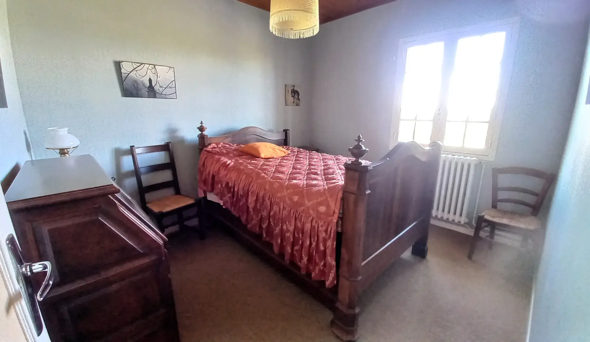 Maison de village à La Couvertoirade avec jardin de 126 m² à rénover 