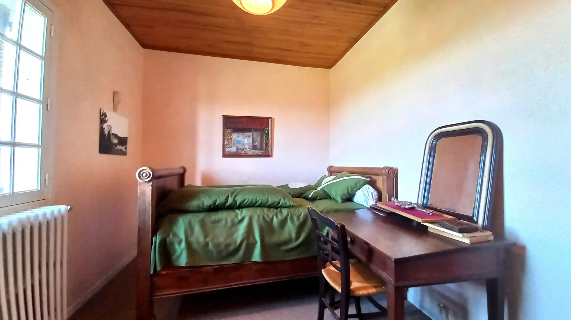 Maison de village à La Couvertoirade avec jardin de 126 m² à rénover 