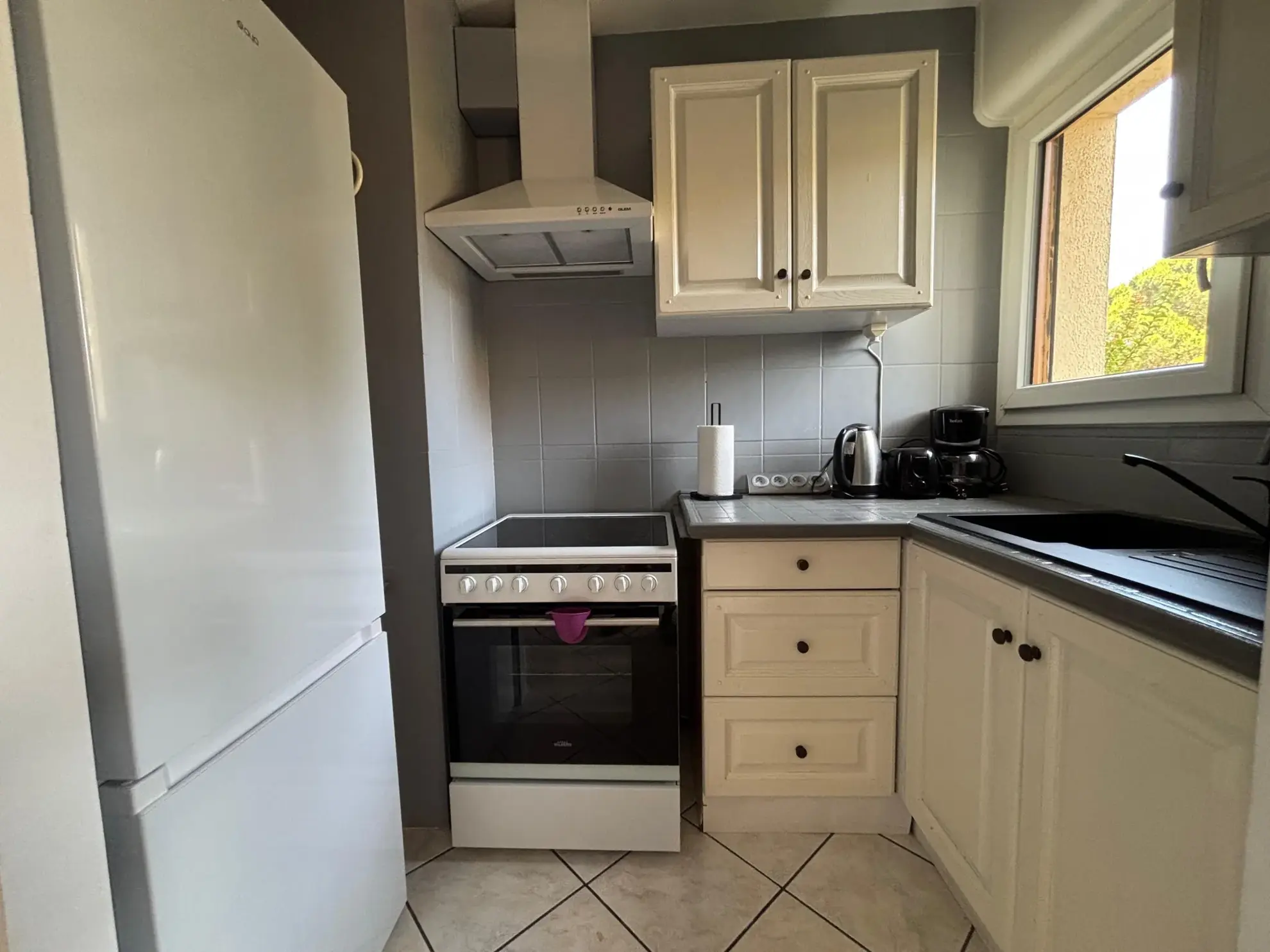 Appartement T1 bis climatisé à Fréjus proche mer et port 