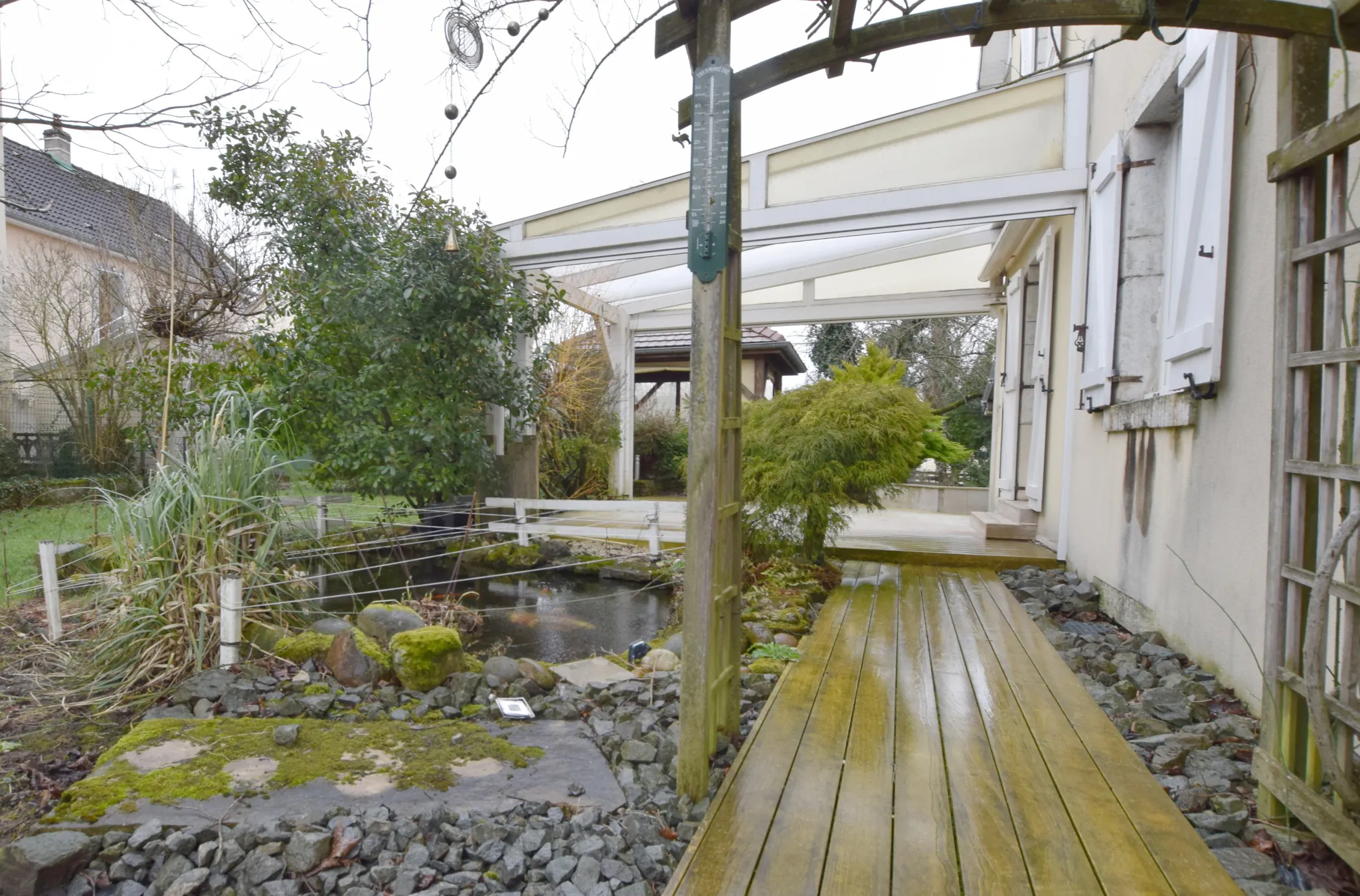 Belle maison de 1882 avec jardin, garage et appartement indépendant à Seloncourt