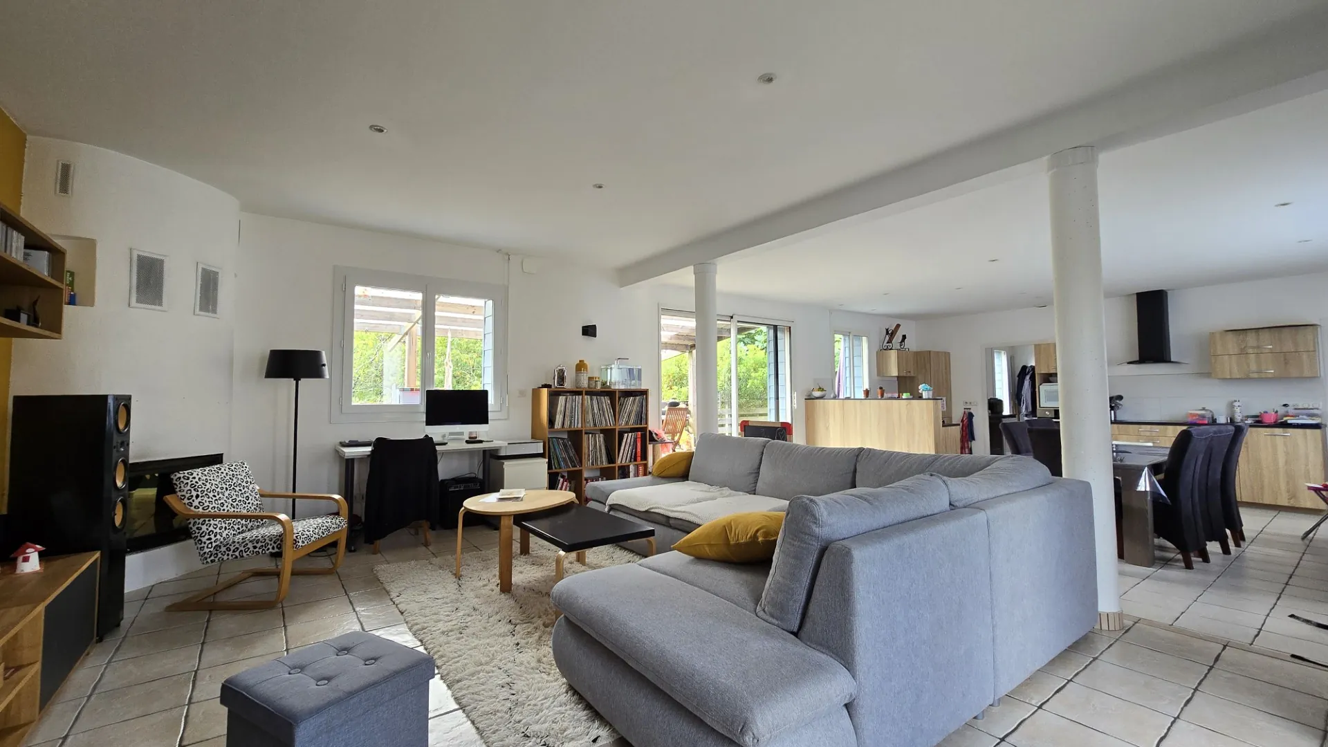 Charmante maison rénovée de 123 m² avec jardin et terrasse à Challans 