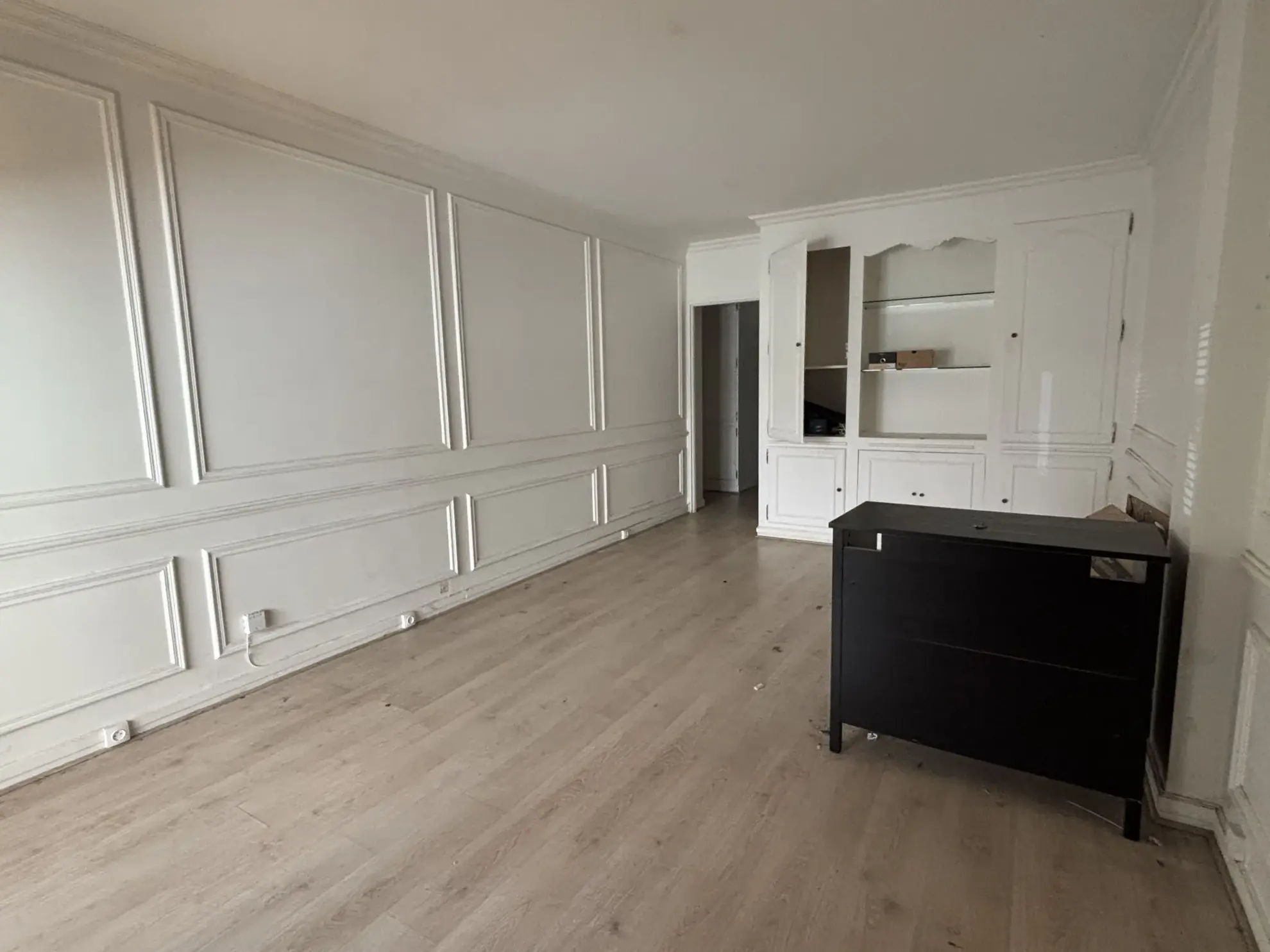 Grand studio avec loggia à Le Chesnay près de Parly2 – Vue dégagée et environ 34 m² 