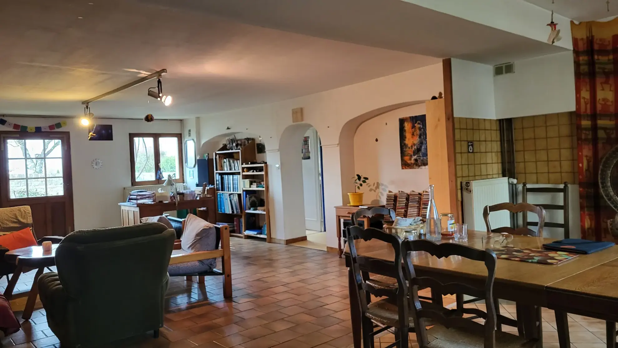 À vendre maison authentique de 200 m² à Chapelle-Voland avec dépendances et terrain arboré 