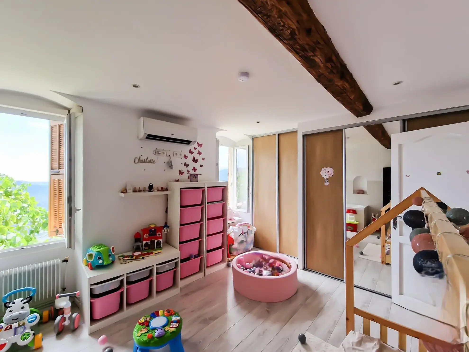 Maison de village avec vue dégagée de 97 m² à Bonson, proximité Nice 