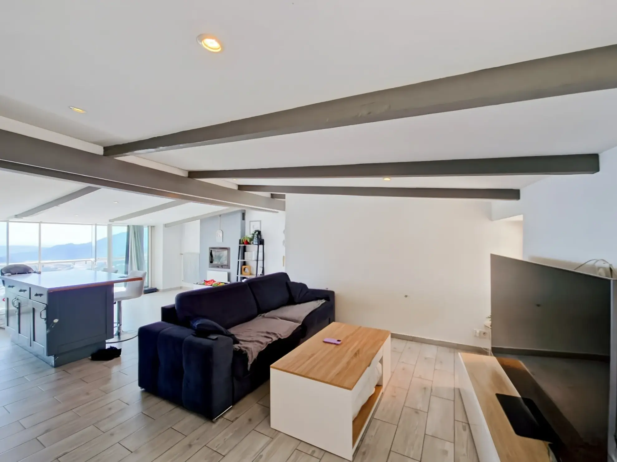 Maison de village avec vue dégagée de 97 m² à Bonson, proximité Nice 