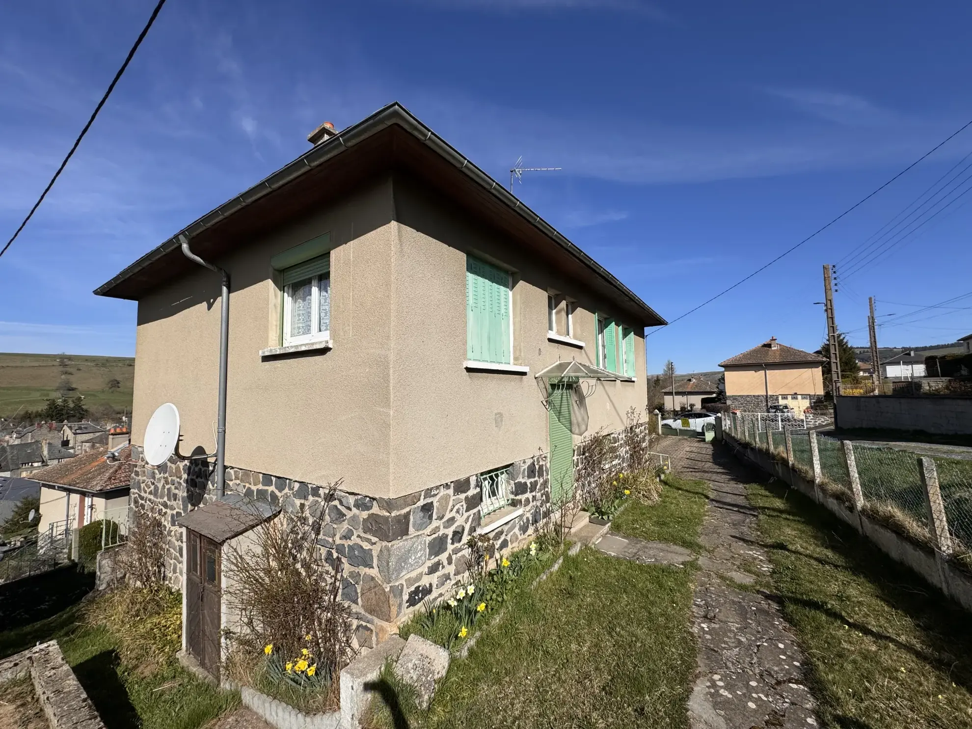 Maison 6 pièces avec jardin et garage à Allanche - Hauteurs 