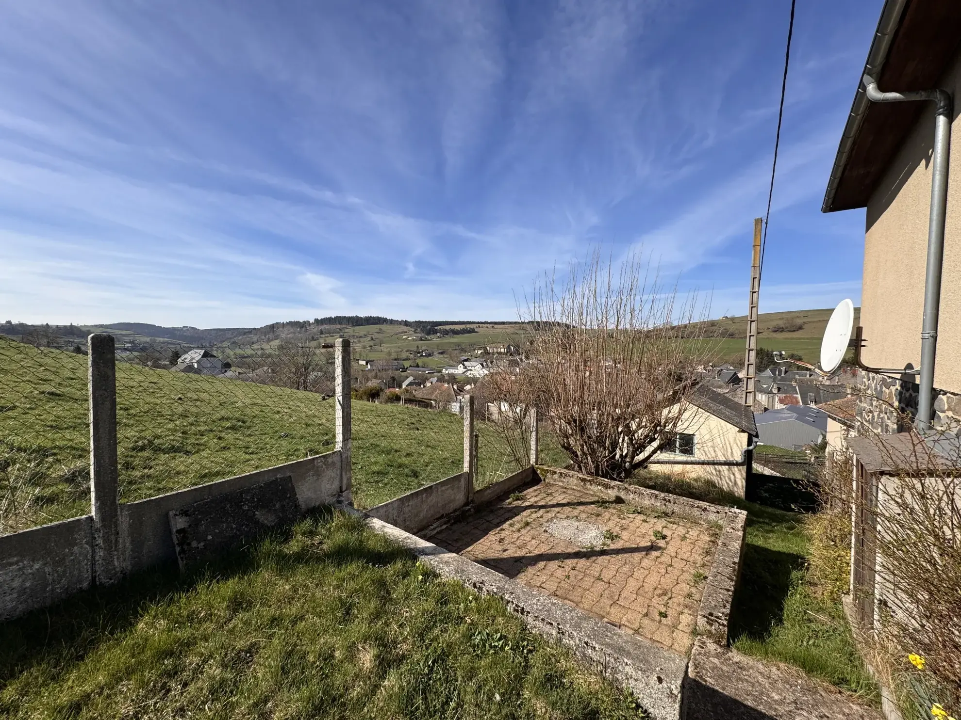 Maison 6 pièces avec jardin et garage à Allanche - Hauteurs 