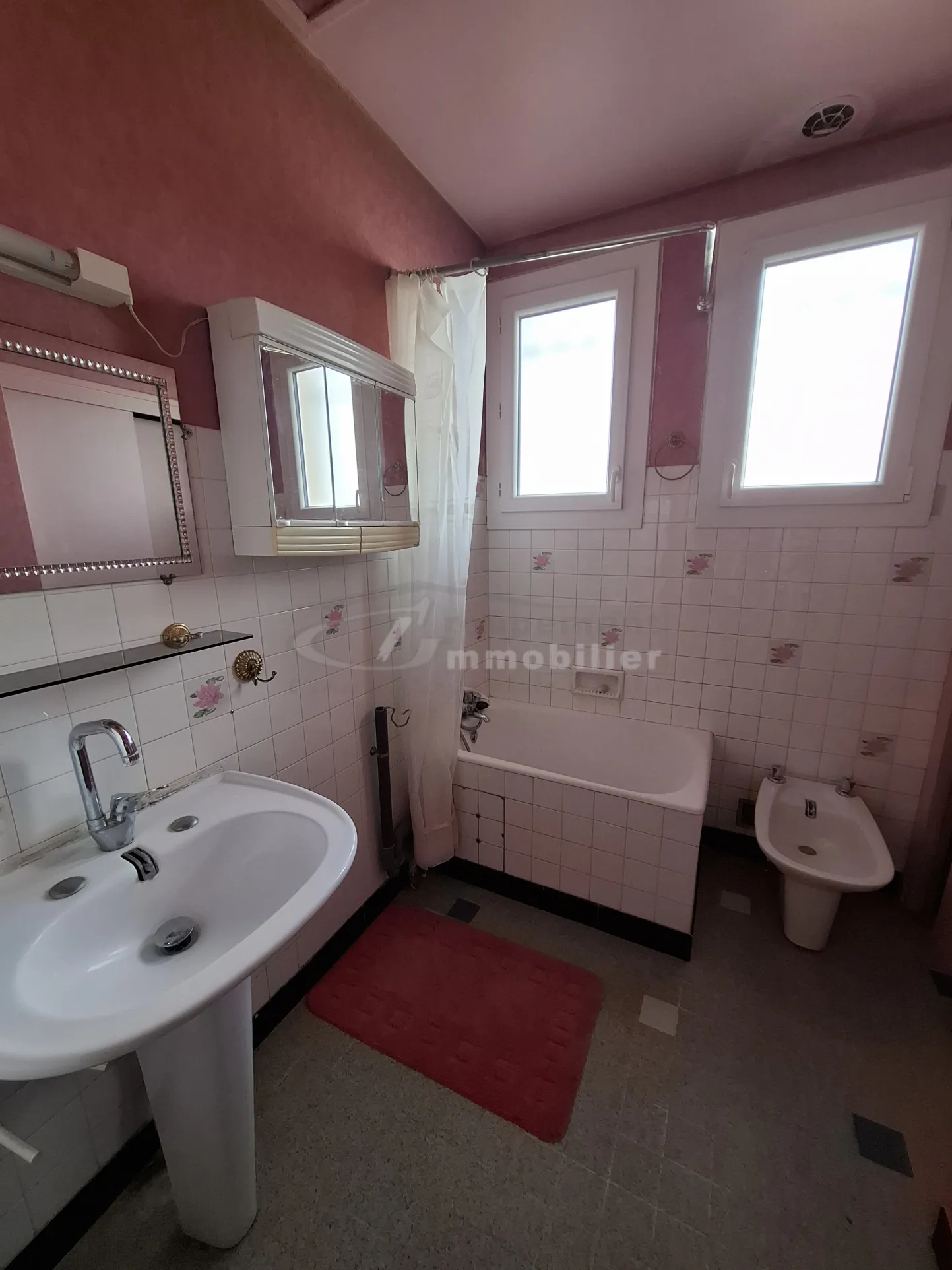 Maison individuelle de 92 m² avec jardin piscinable à Pizançon 