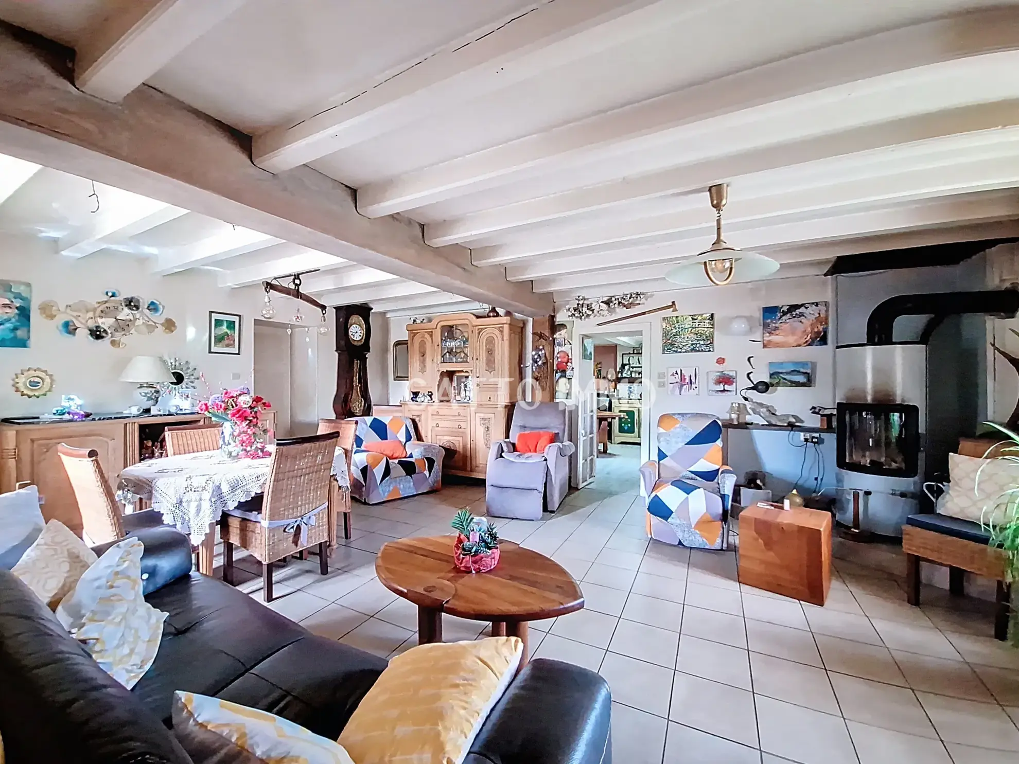 Vaste maison de village à rénover avec grand terrain à Remoncourt 