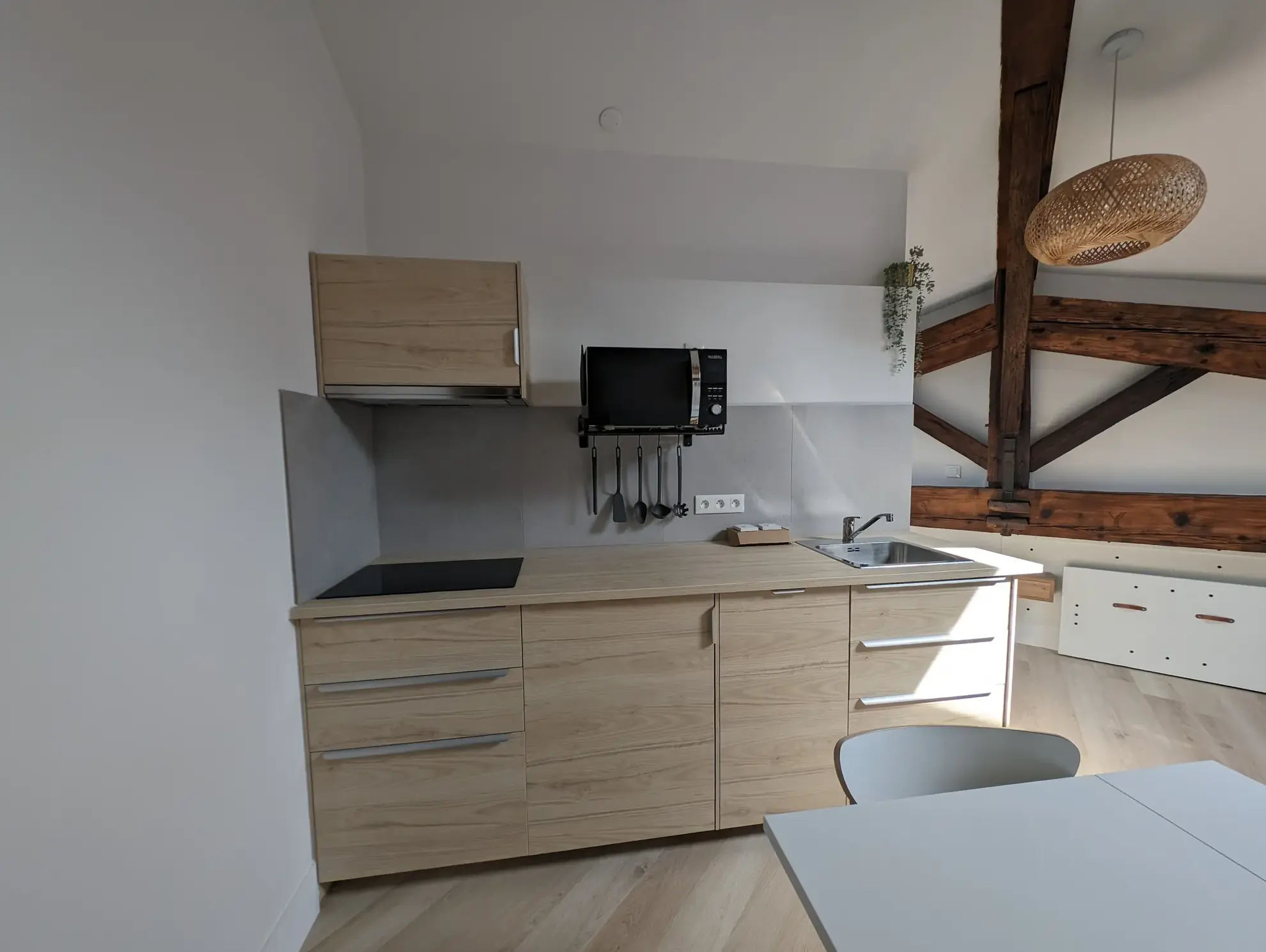 Appartement T1 bis rénové à Toulouse Place du Capitole - Investissement idéal 