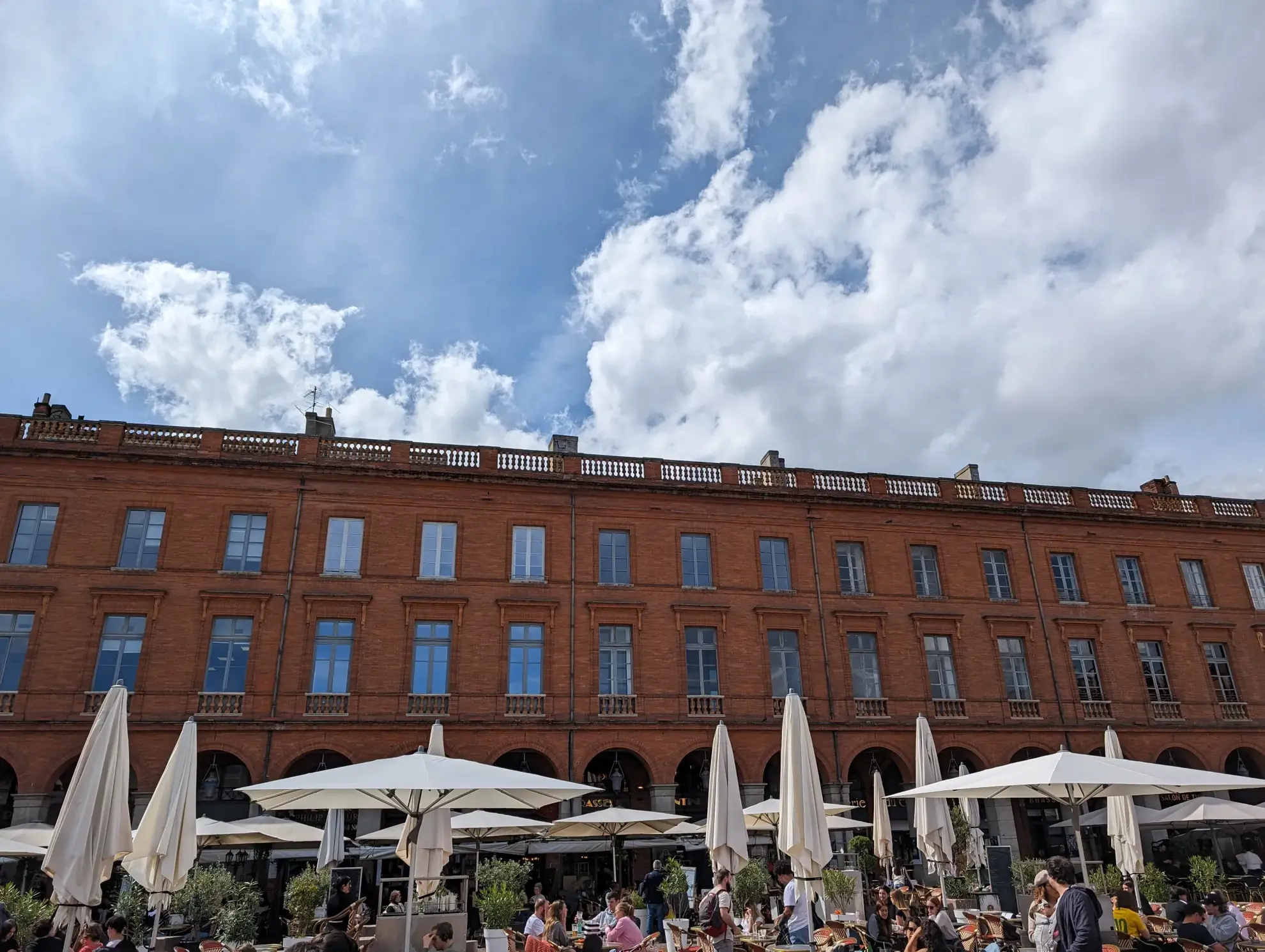 Appartement T1 bis rénové à Toulouse Place du Capitole - Investissement idéal