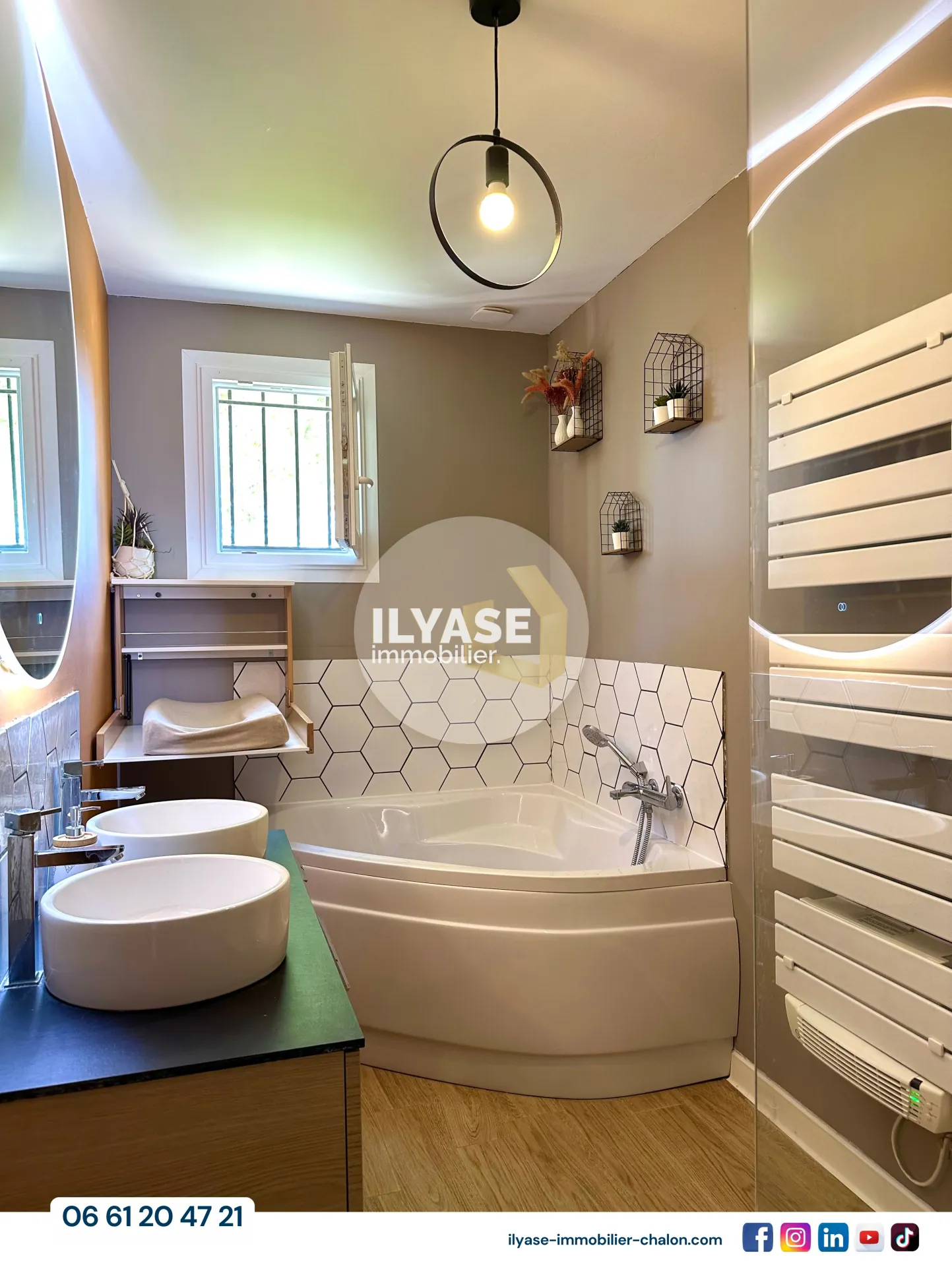 Maison familiale 110 m² avec piscine et jardin à Saint-Didier-en-Bresse 