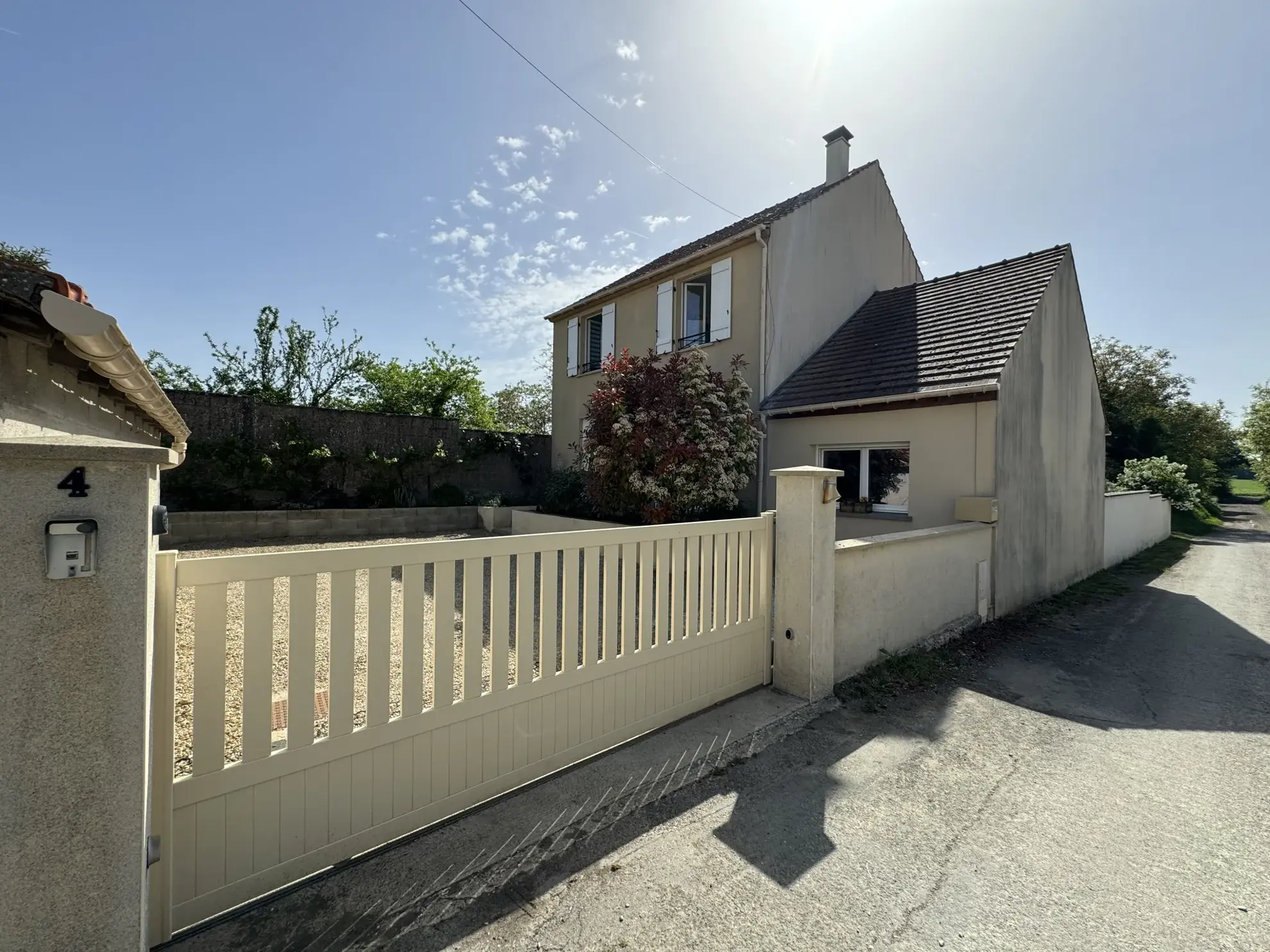 Maison de 133 m² avec 4 chambres proche d'Etampes (91), jardin et garage 