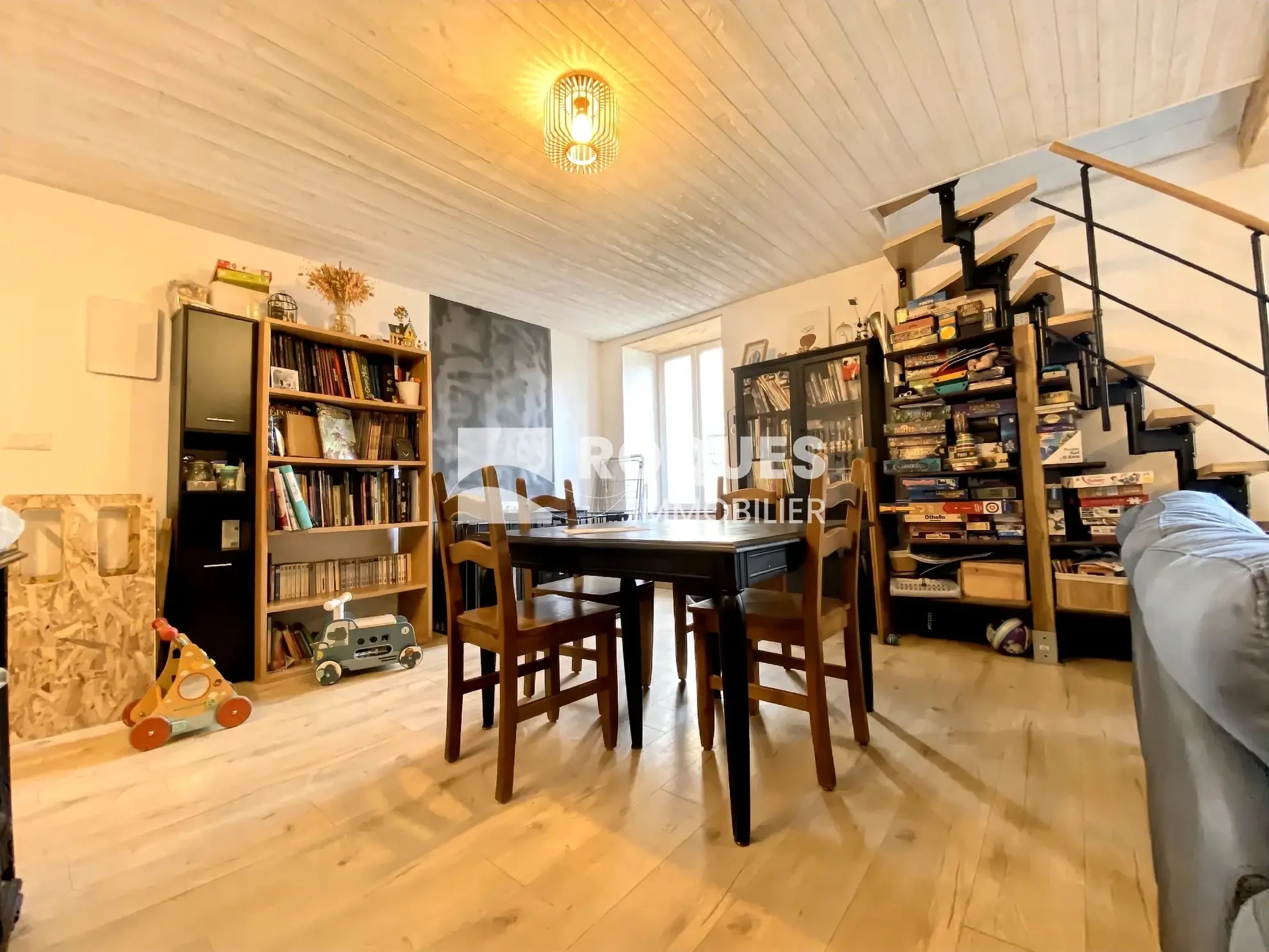 Ensemble immobilier de 175 m² à Saint-Rome-de-Tarn, secteur Millau 