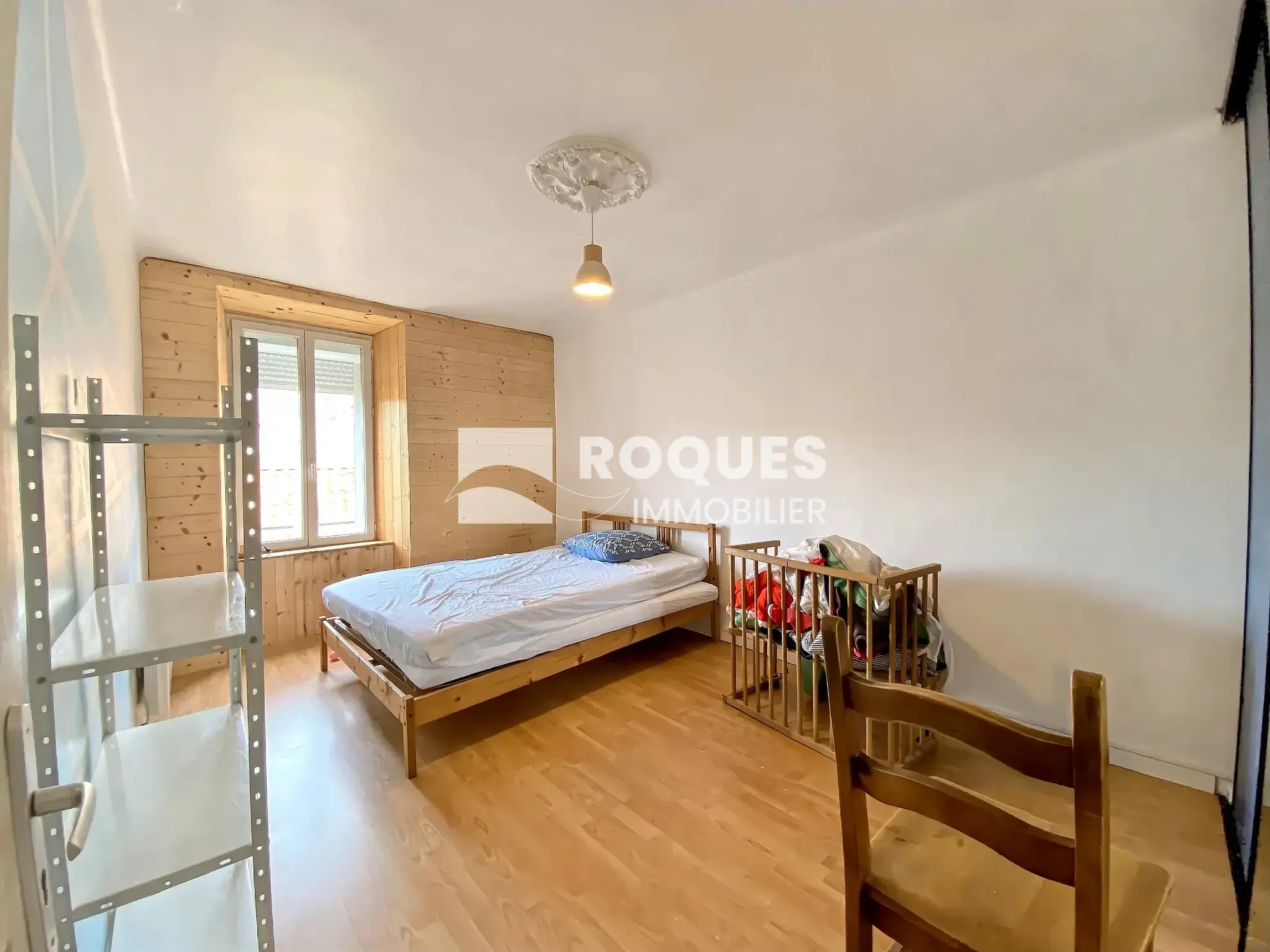 Ensemble immobilier de 175 m² à Saint-Rome-de-Tarn, secteur Millau 