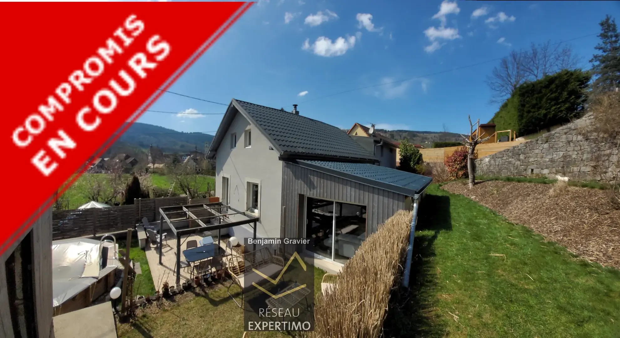 Maison rénovée avec piscine et garage à Stosswihr, vallée de Munster