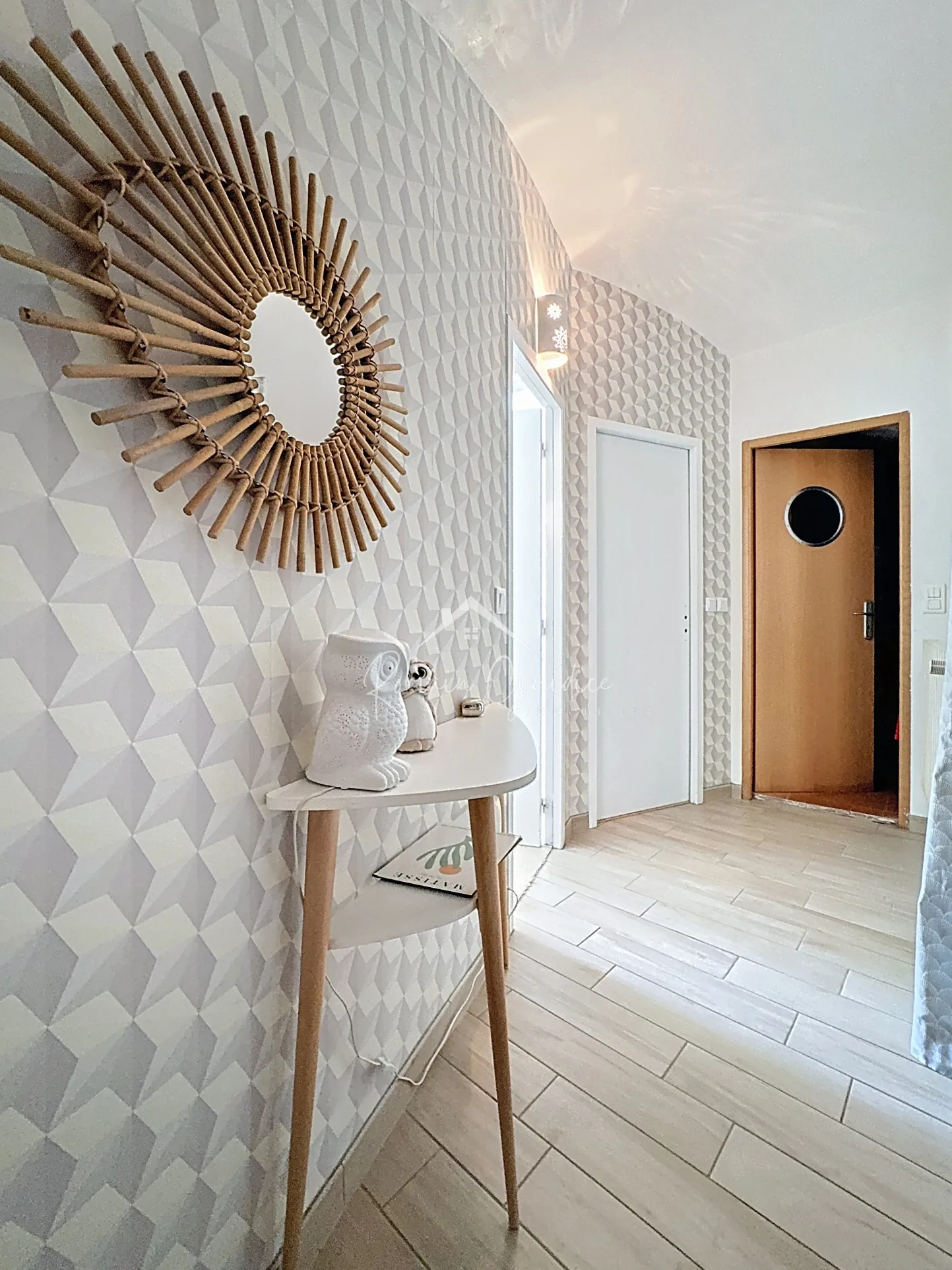 Belle maison de 145 m² avec charme et luminosité à Millau dans le village du Mona 