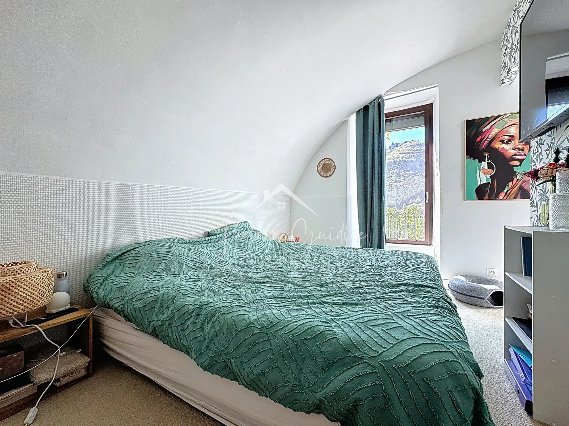 Belle maison de 145 m² avec charme et luminosité à Millau dans le village du Mona 