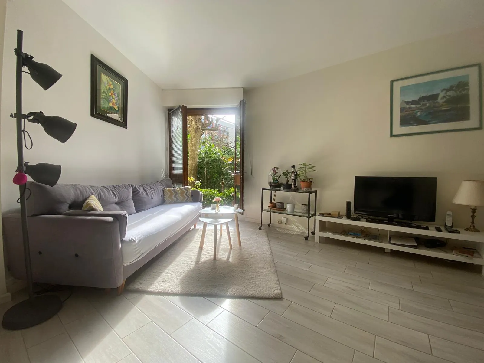 Charmant studio rénové de 39 m² à Le Chesnay avec copropriété de standing