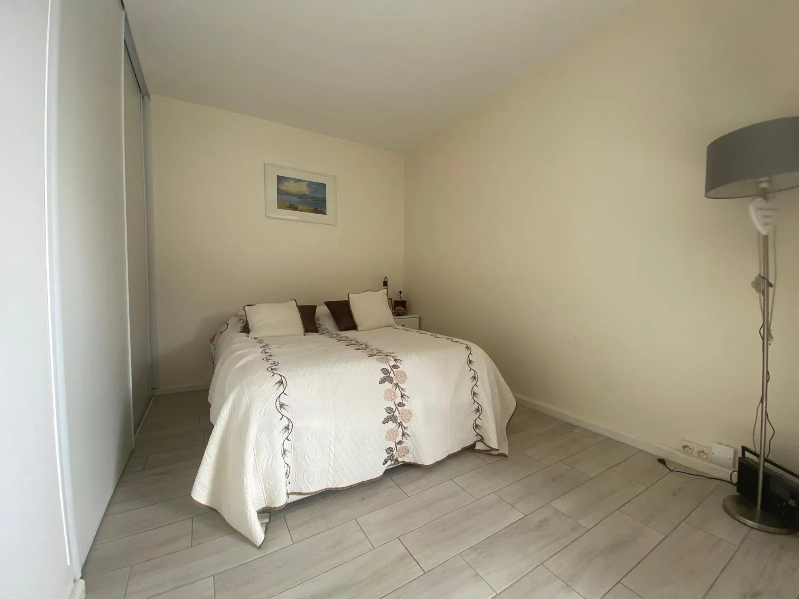 Charmant studio rénové de 39 m² à Le Chesnay avec copropriété de standing 