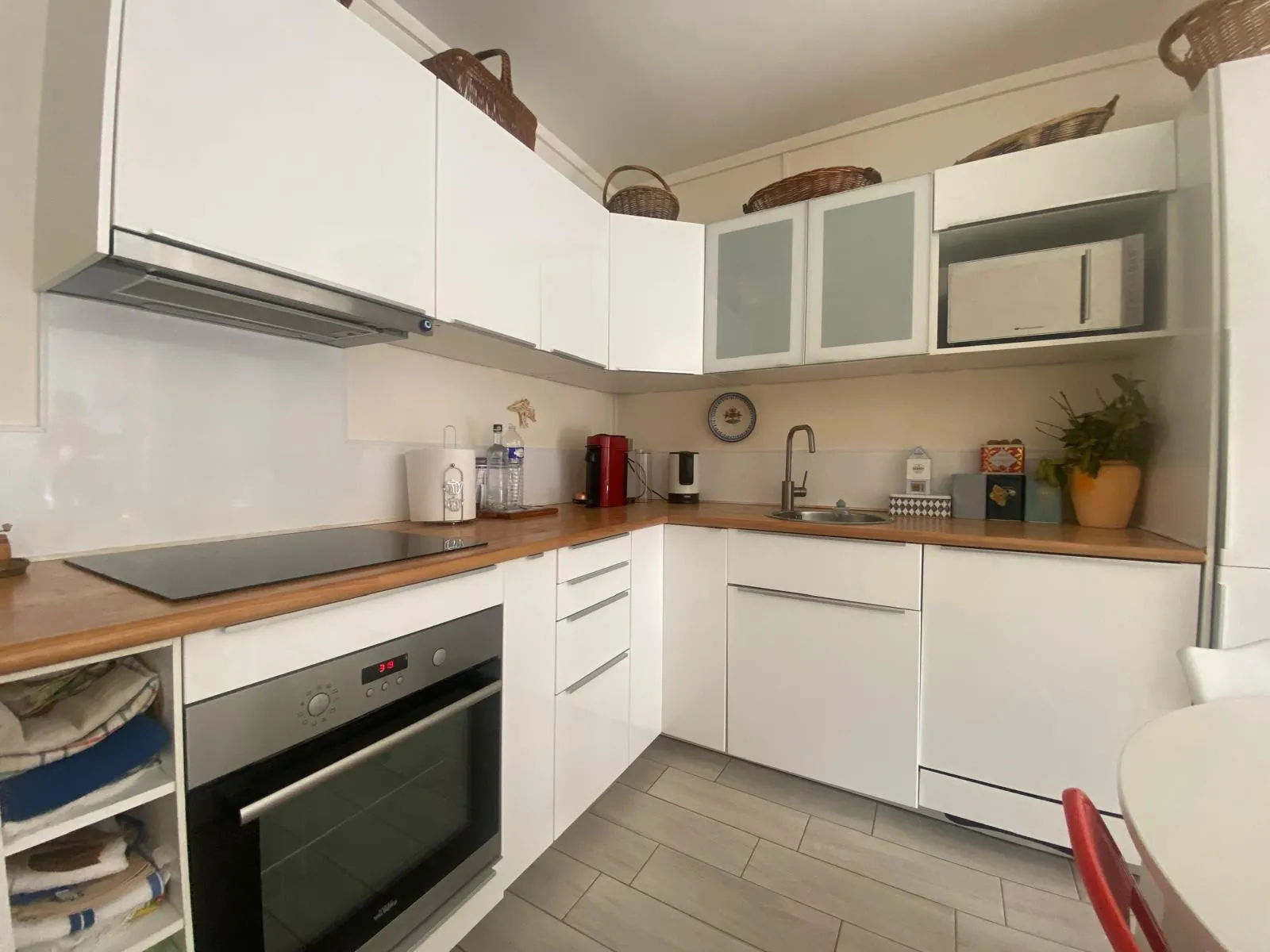 Charmant studio rénové de 39 m² à Le Chesnay avec copropriété de standing 