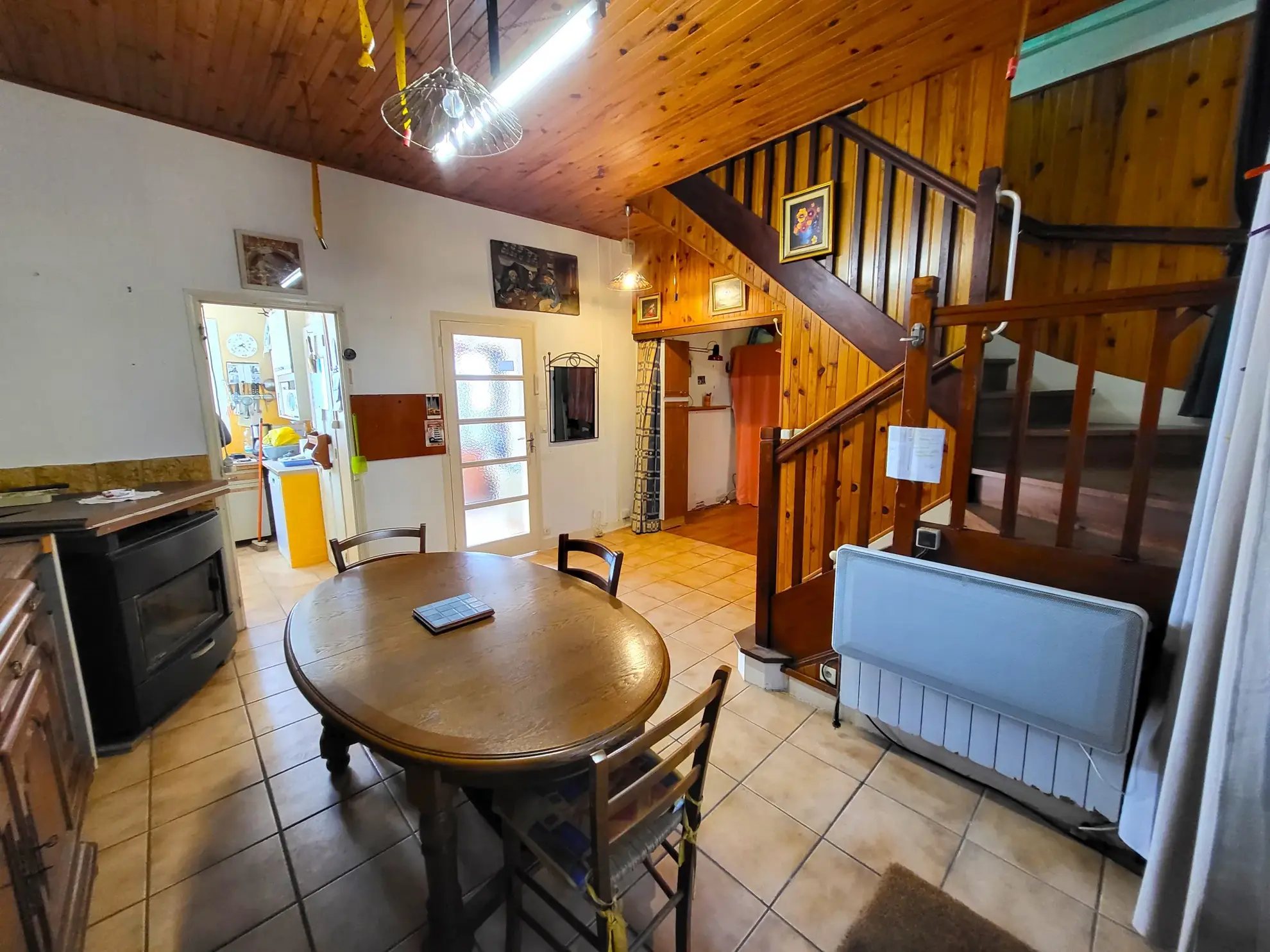 Maison de ville à vendre à Valence (26) avec jardin et garage, secteur résidentiel 