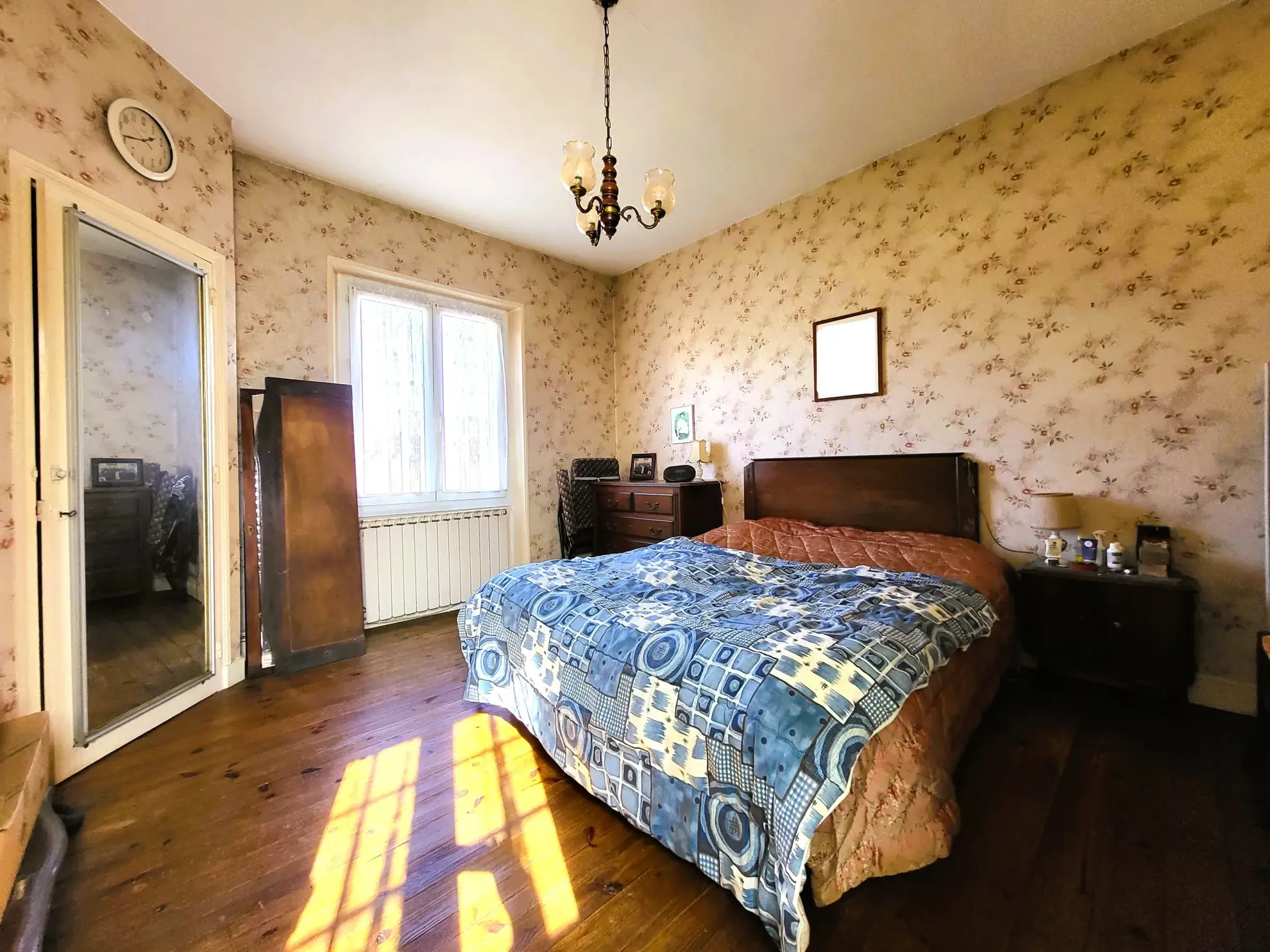 Maison de ville à vendre à Valence (26) avec jardin et garage, secteur résidentiel 