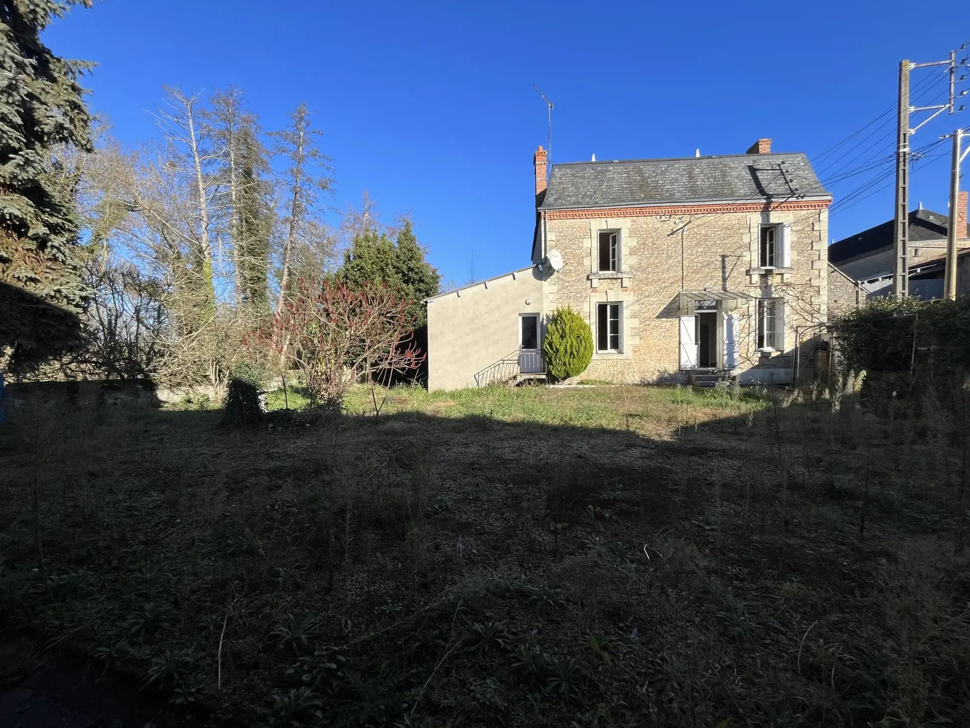 Maison de charme de 130 m² à Taize avec vue sur la rivière 