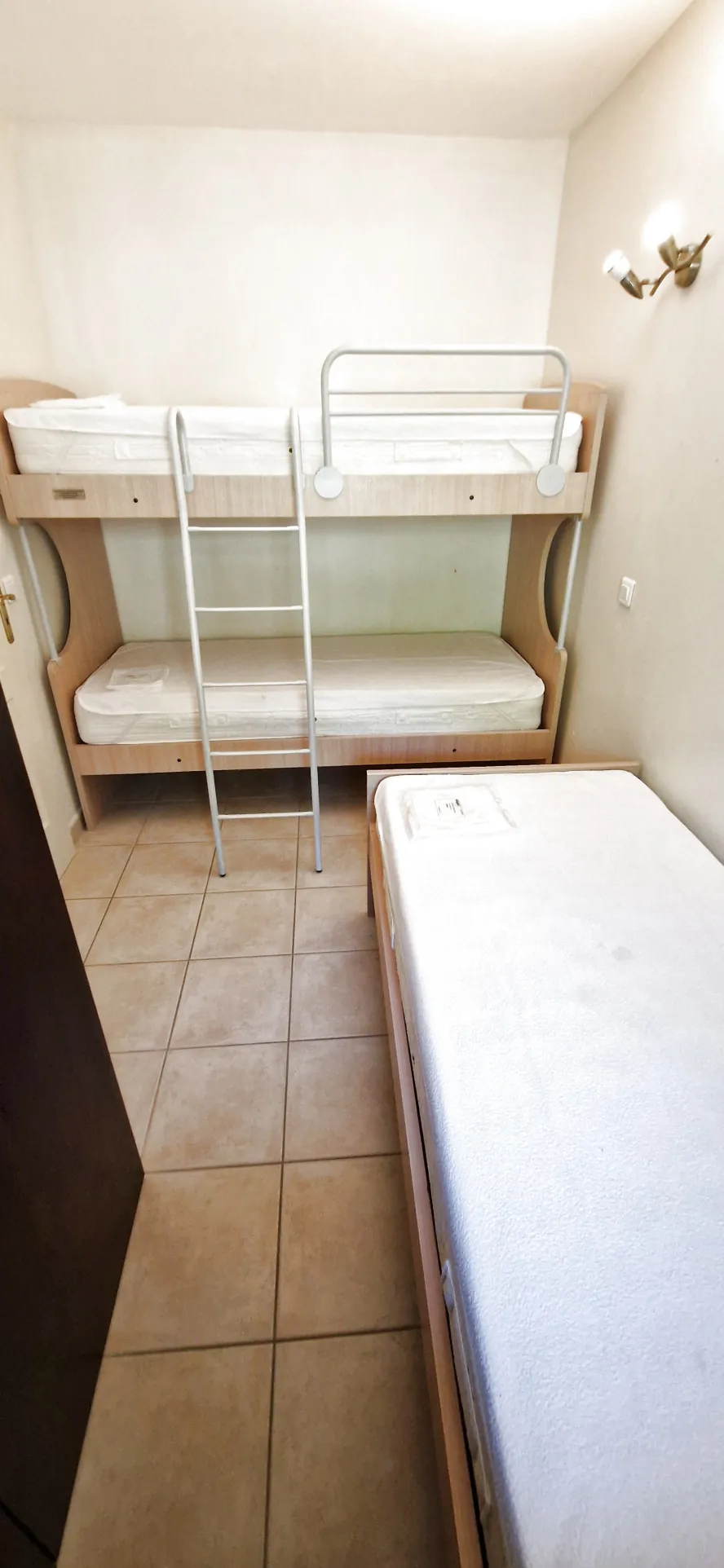 Maison en Corse avec vue mer, piscine et location en bail commercial 